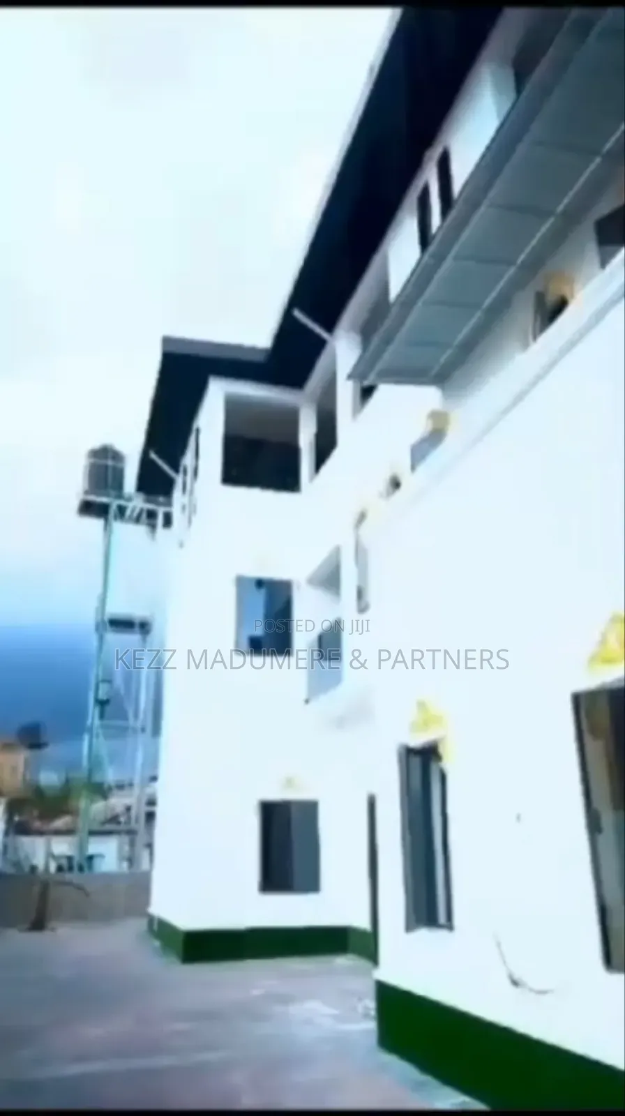 6bdrm Duplex in Nvuigwe , Woji , for sale