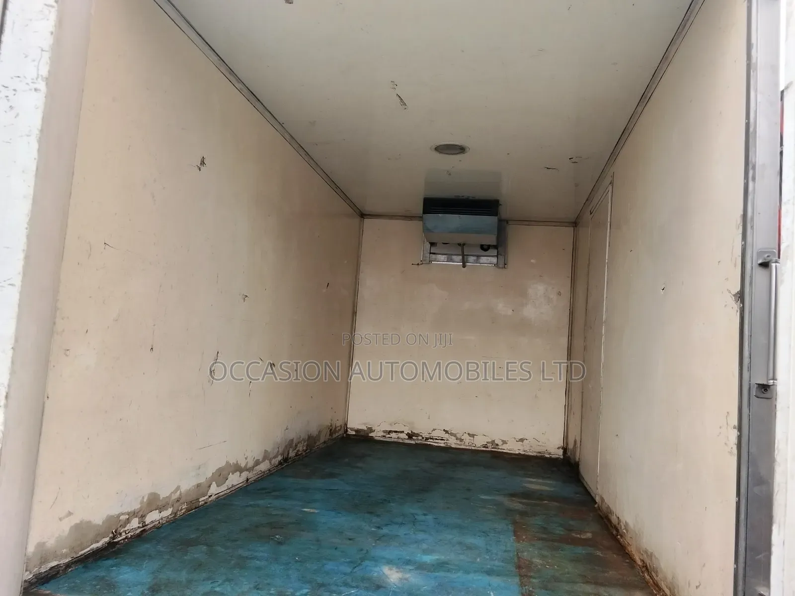 Nissan Coldroom Truck