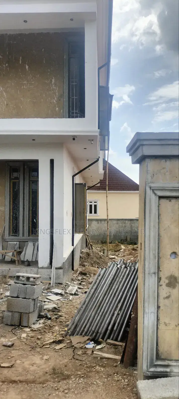4bdrm Duplex in Apo Resettlement for sale