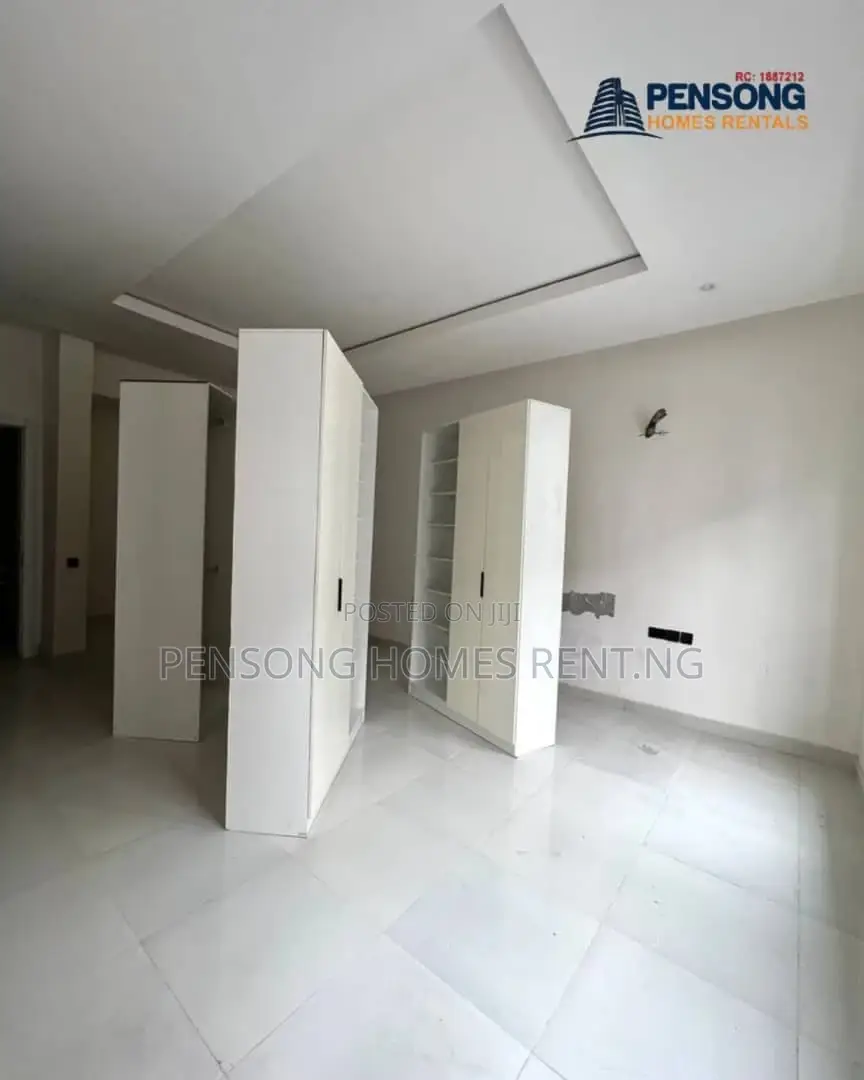 2bdrm Apartment in Ikate Lekki for rent