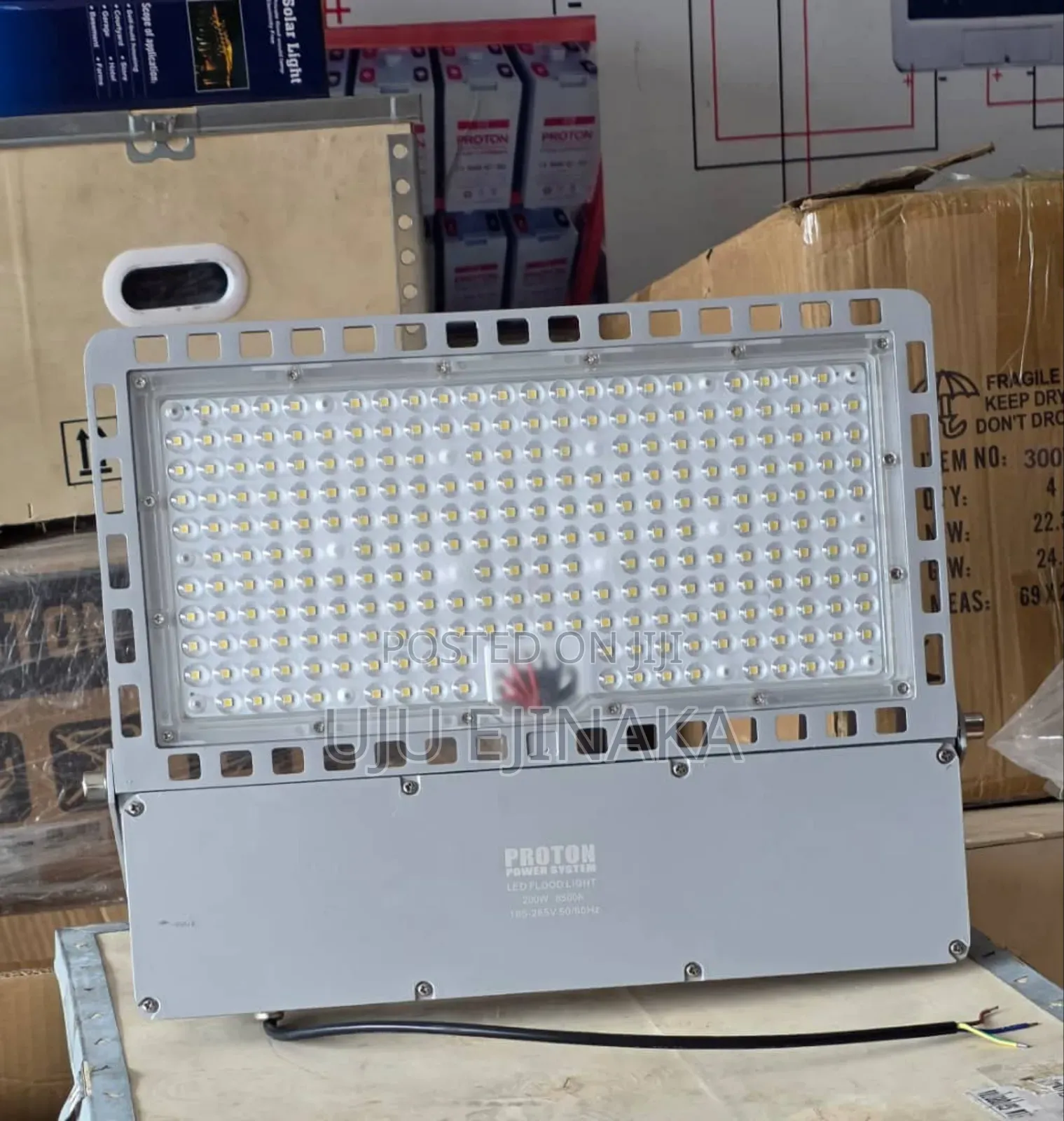 Proton Led Flood Light - 200w (Ac220v/50-60hz) - Saving
