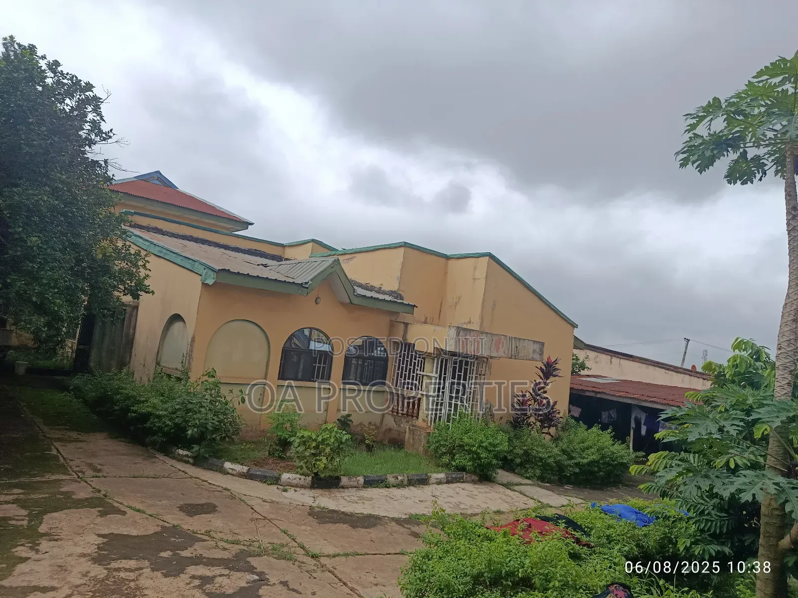4bdrm Bungalow in Ibadan for sale