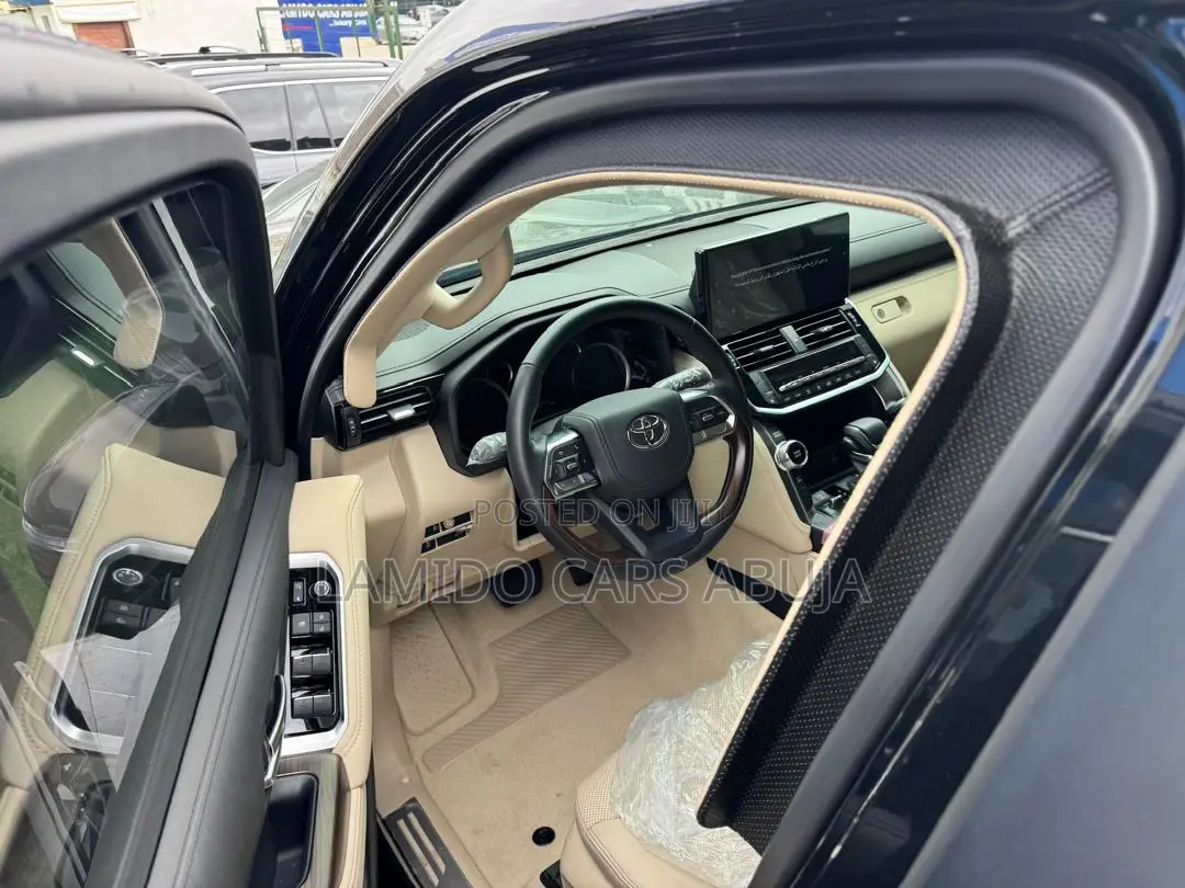 New Toyota Land Cruiser 2025 Black