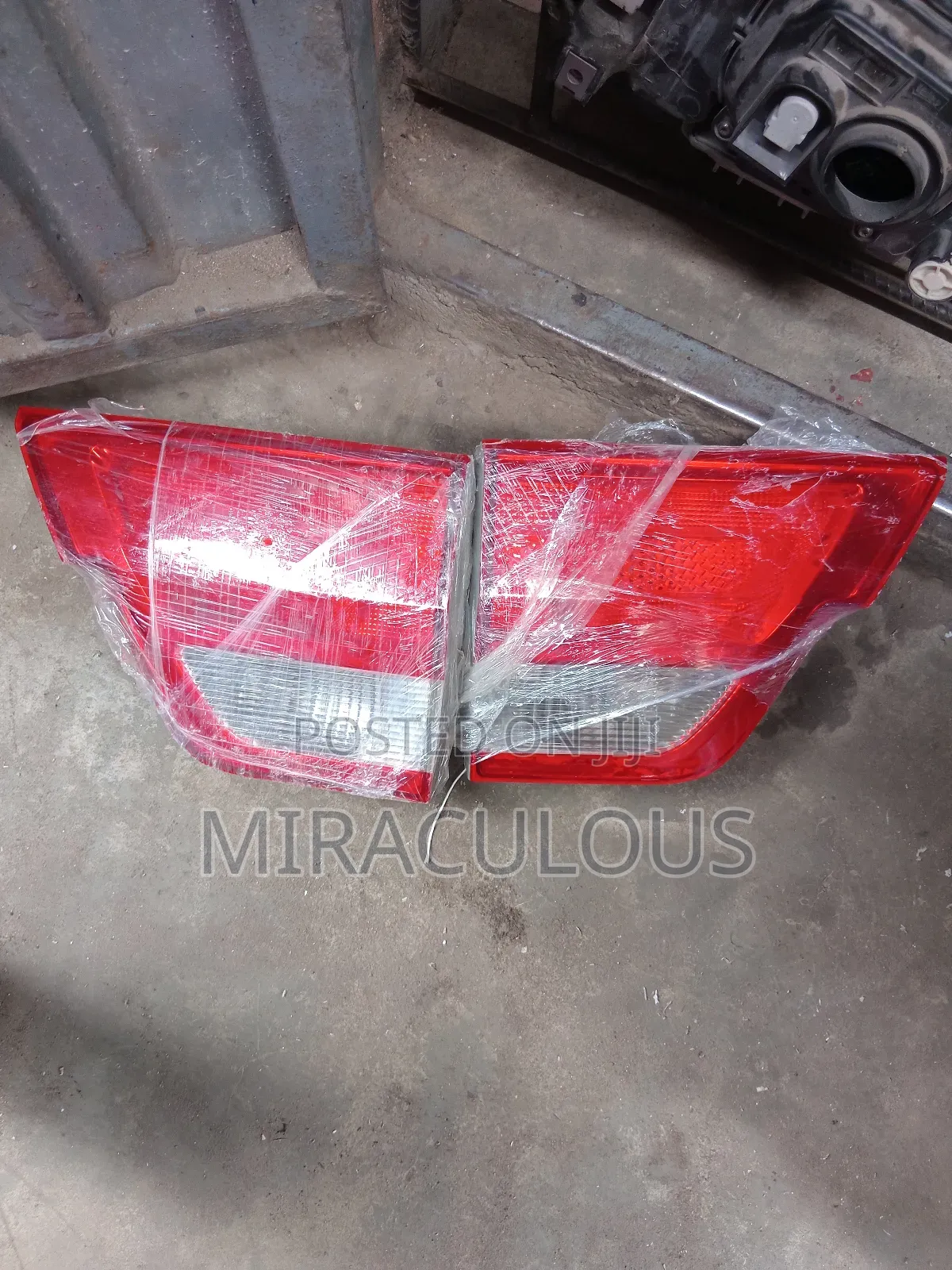 Bootlight Jeep Cherokee 2013 Model Set