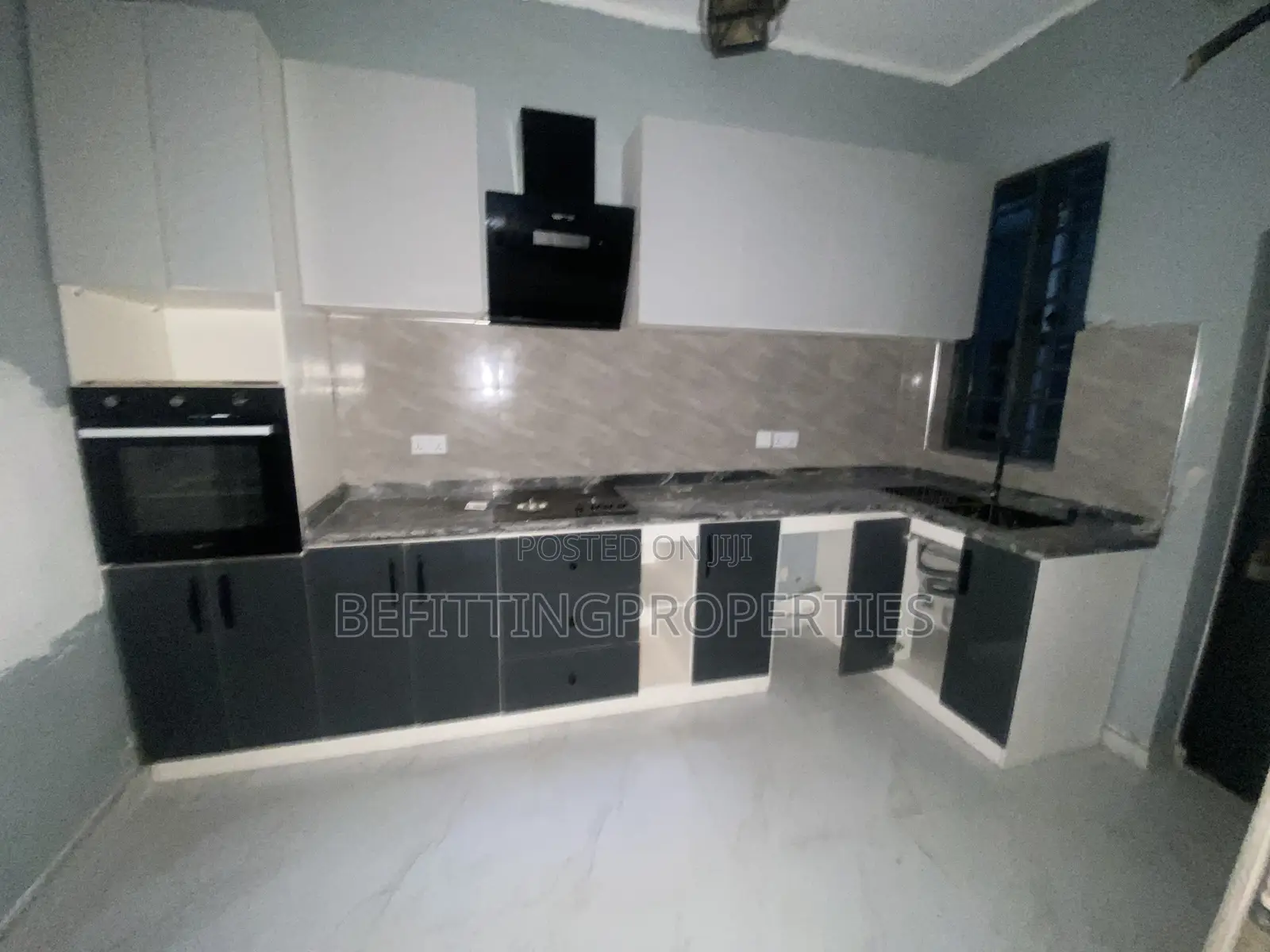 4bdrm Duplex in Ikeja for sale