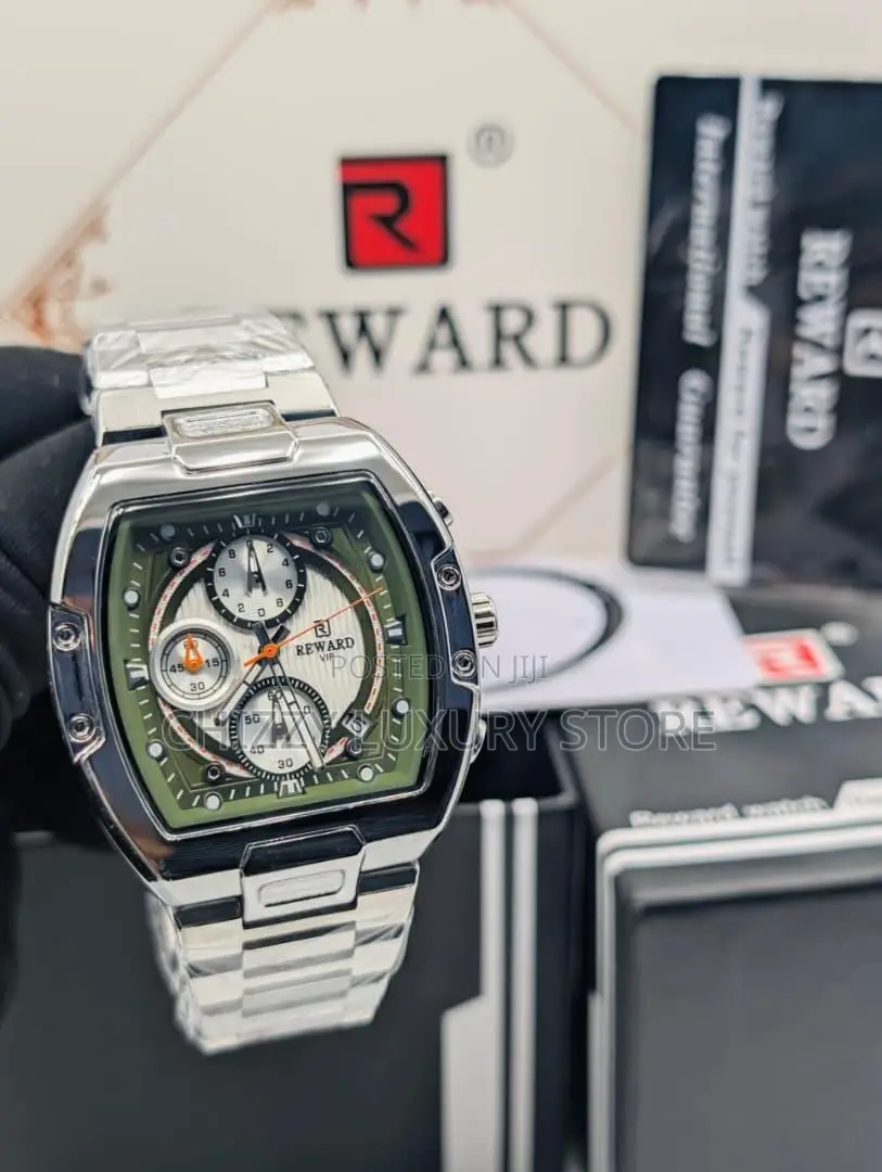Reward Quality Men Chain Strap Wristwatch