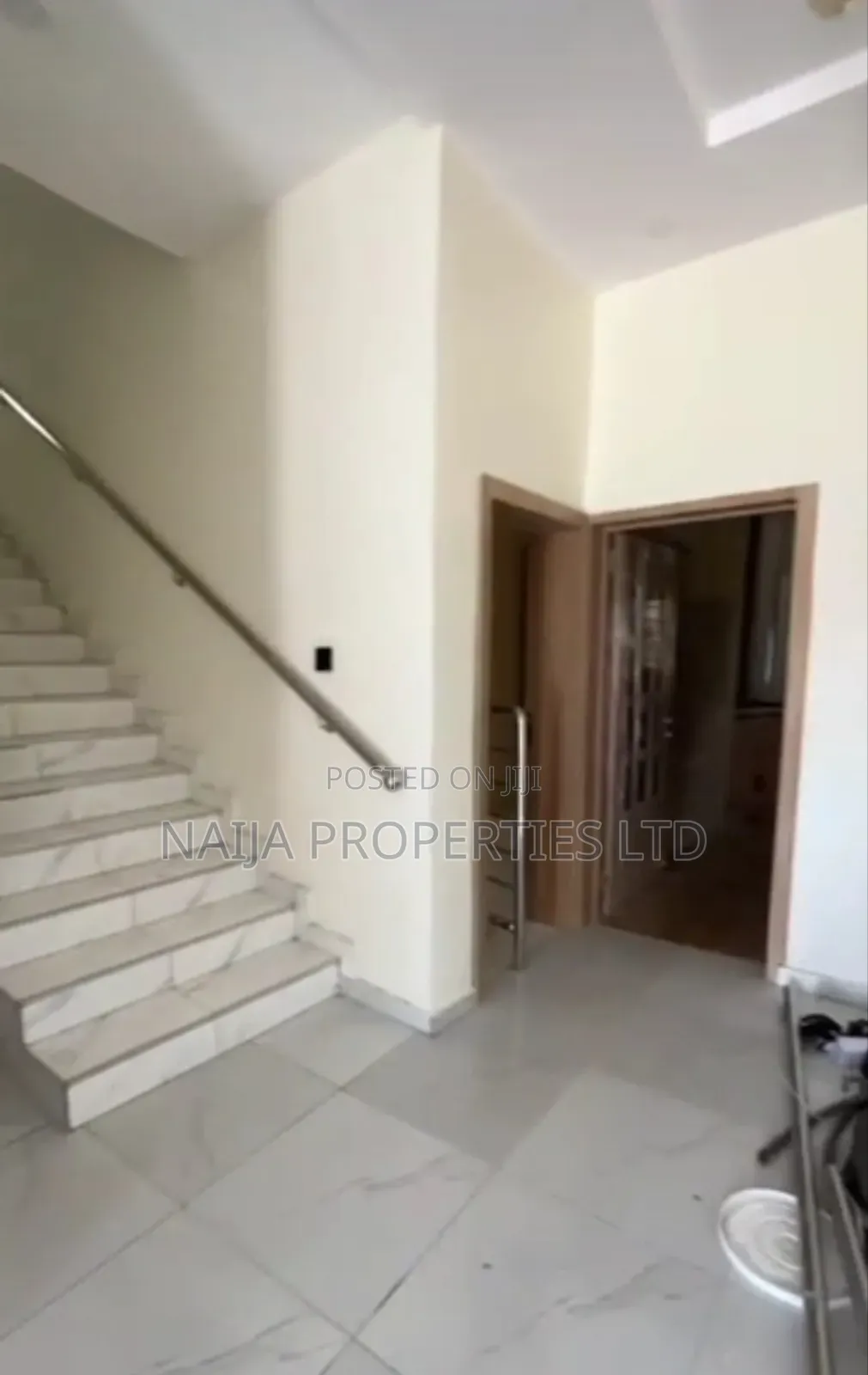 5bdrm Duplex in Sapphire Garden, Awoyaya for sale