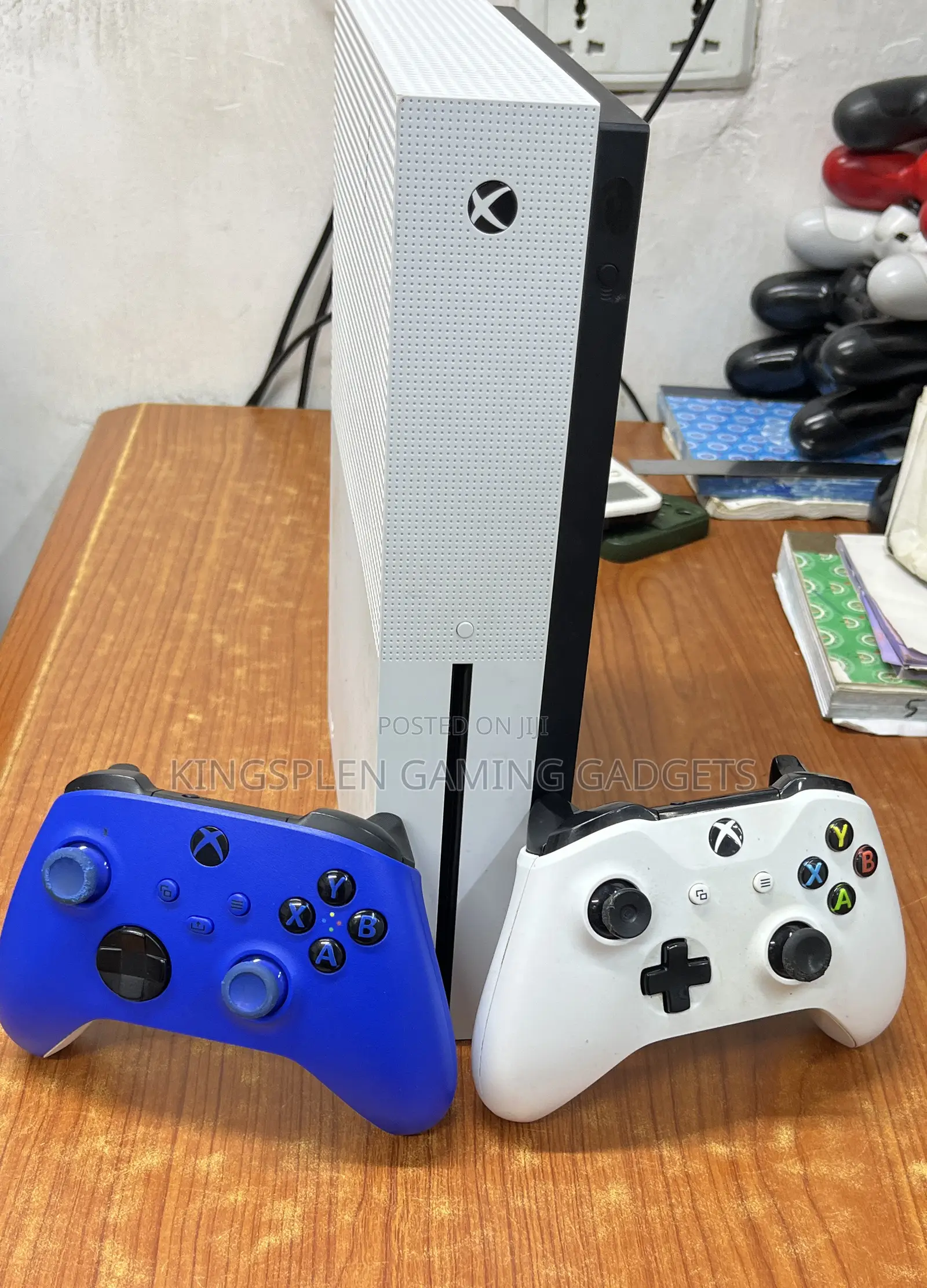 Uk Used Xbox One With Fc26 Package