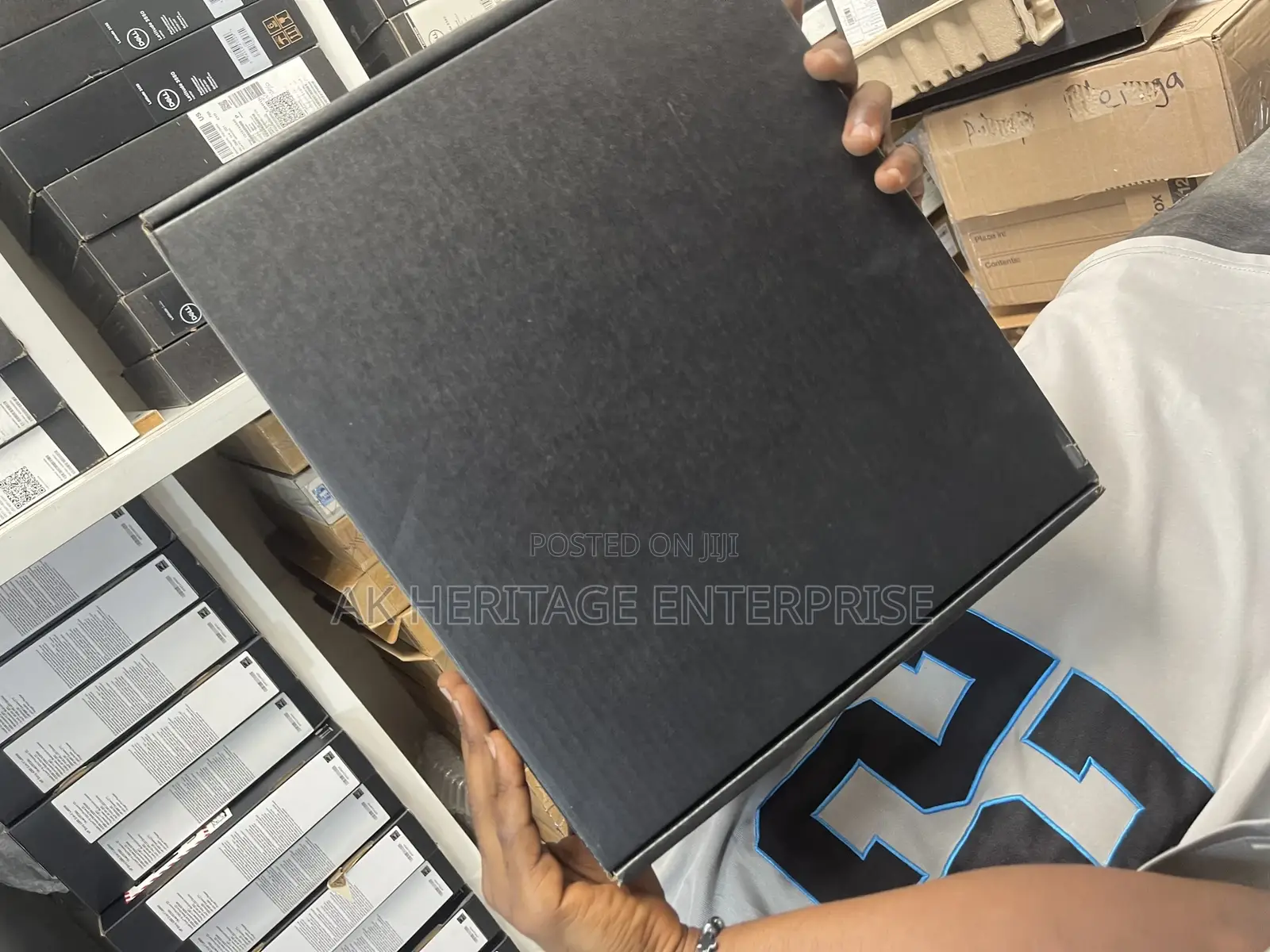 New Laptop Dell Latitude 5340 16GB Intel Core I5 SSD 256GB
