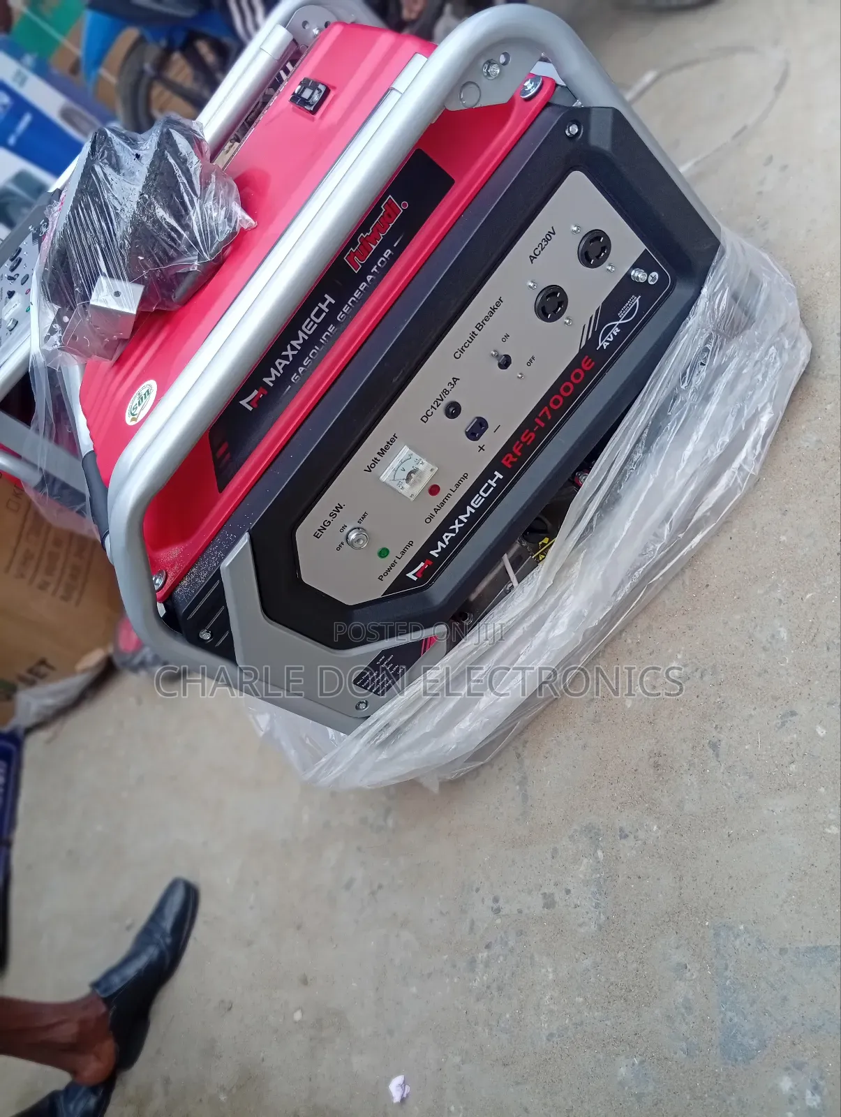 It's a Maxmech 15kva Petrol Generator