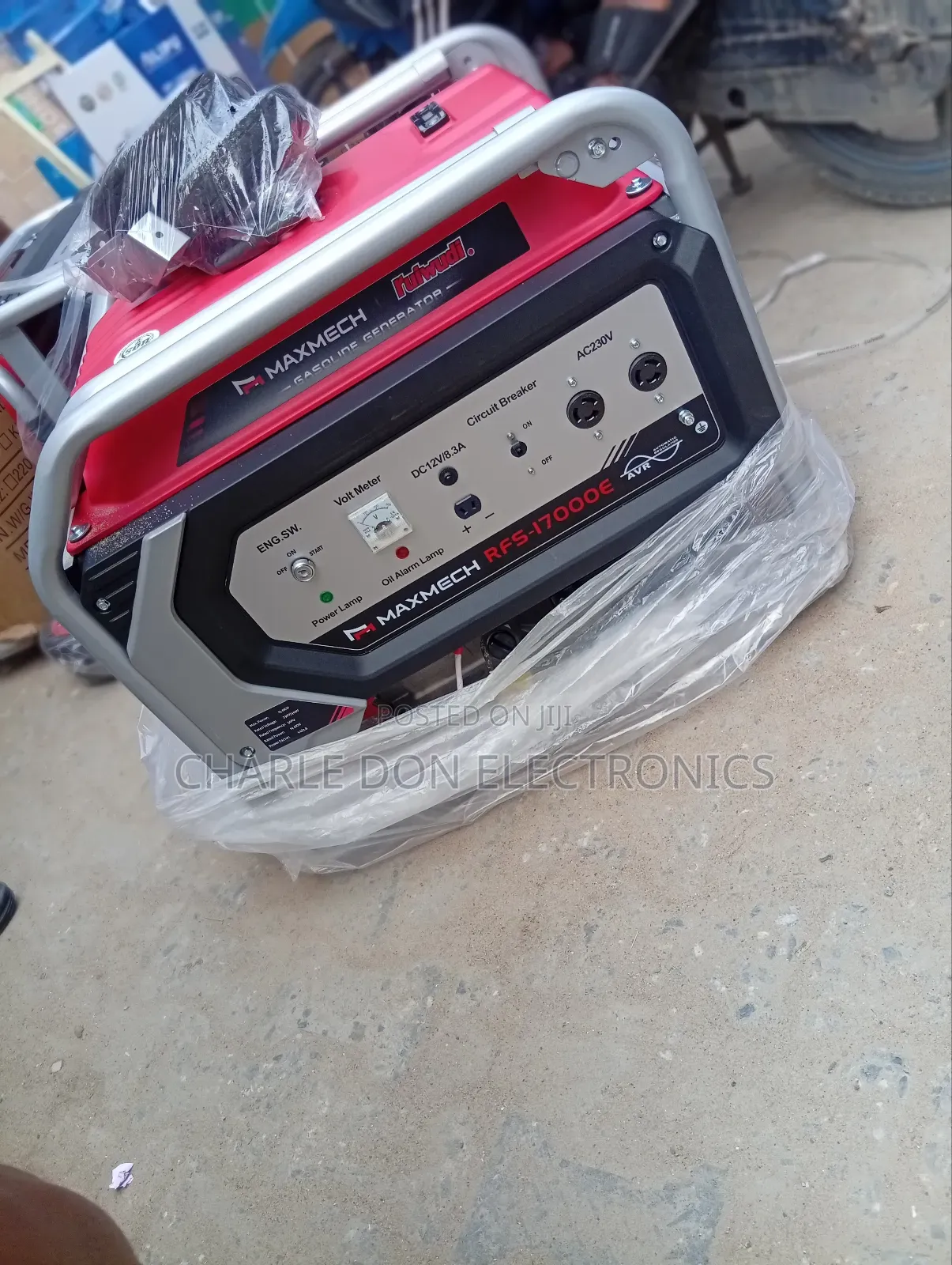 It's a Maxmech 15kva Petrol Generator