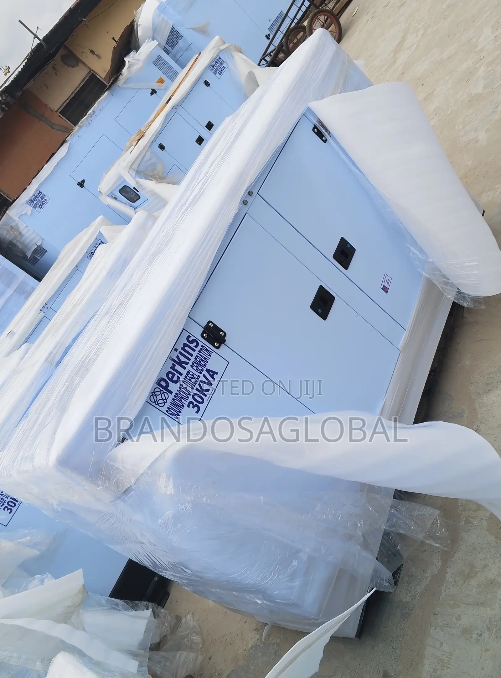 Perkins 30kva Sp-30 Soundproof Generator – Low Noise, Long Lifespan