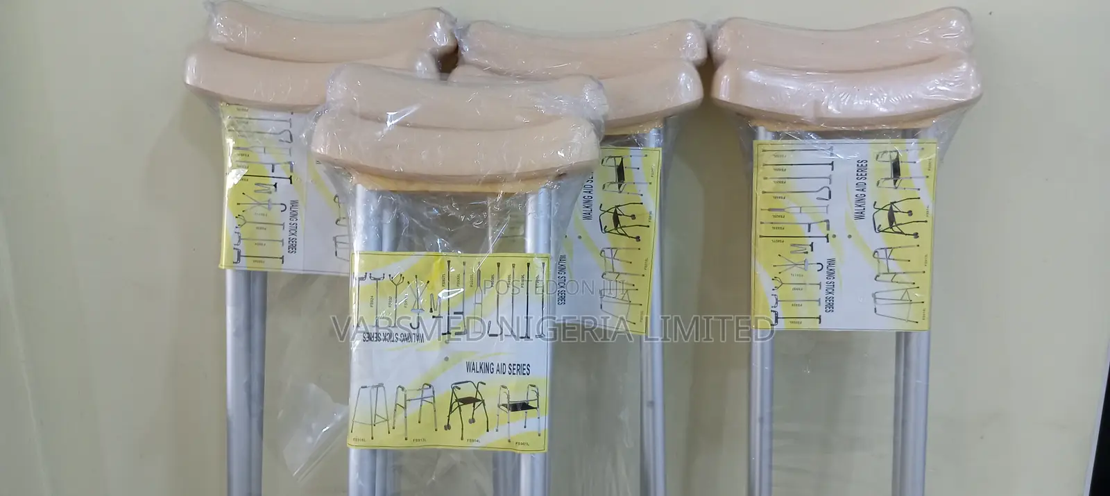 Adjustable Aluminum Underarm Crutches