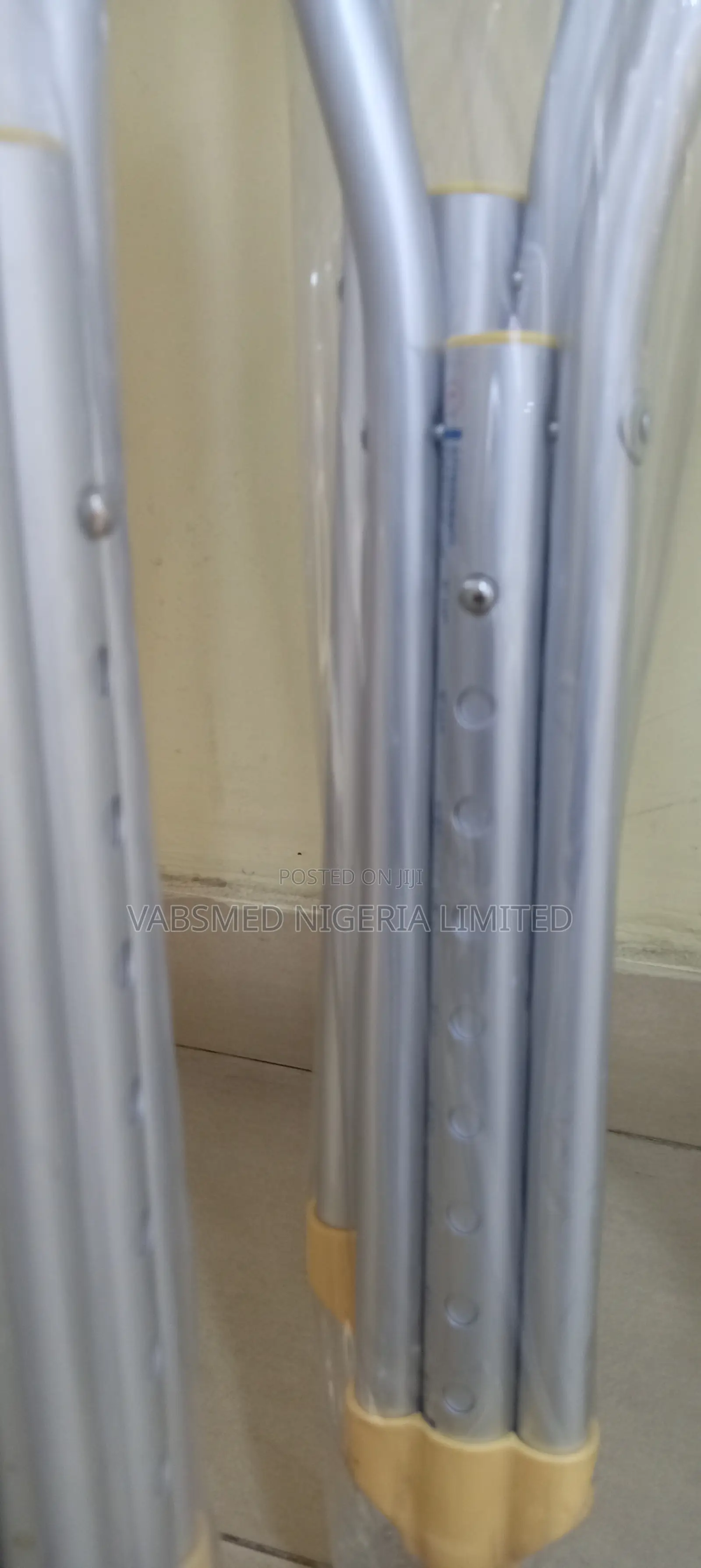 Adjustable Aluminum Underarm Crutches