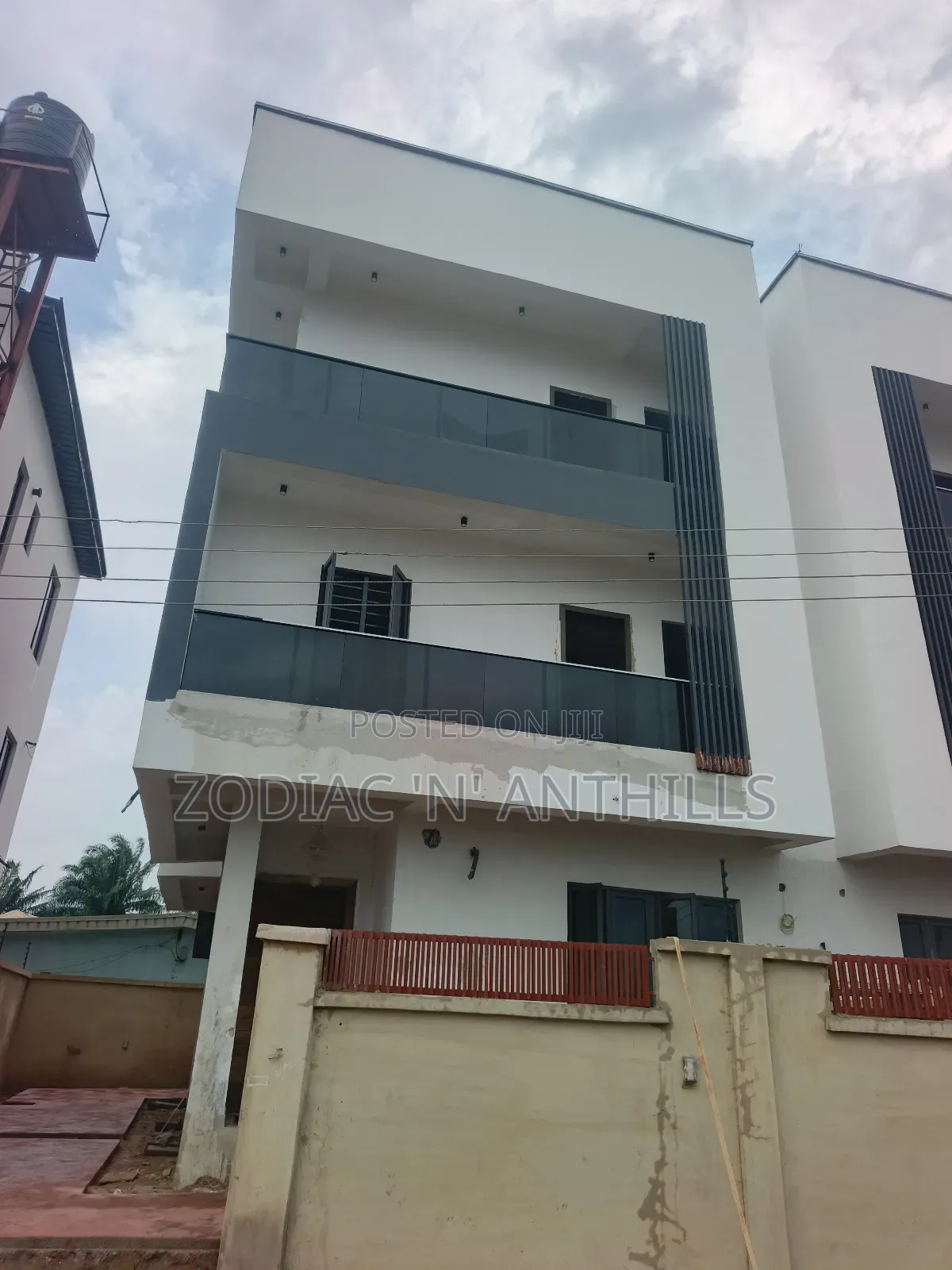 4bdrm Duplex in Suco Estate, Oko-Oba for sale