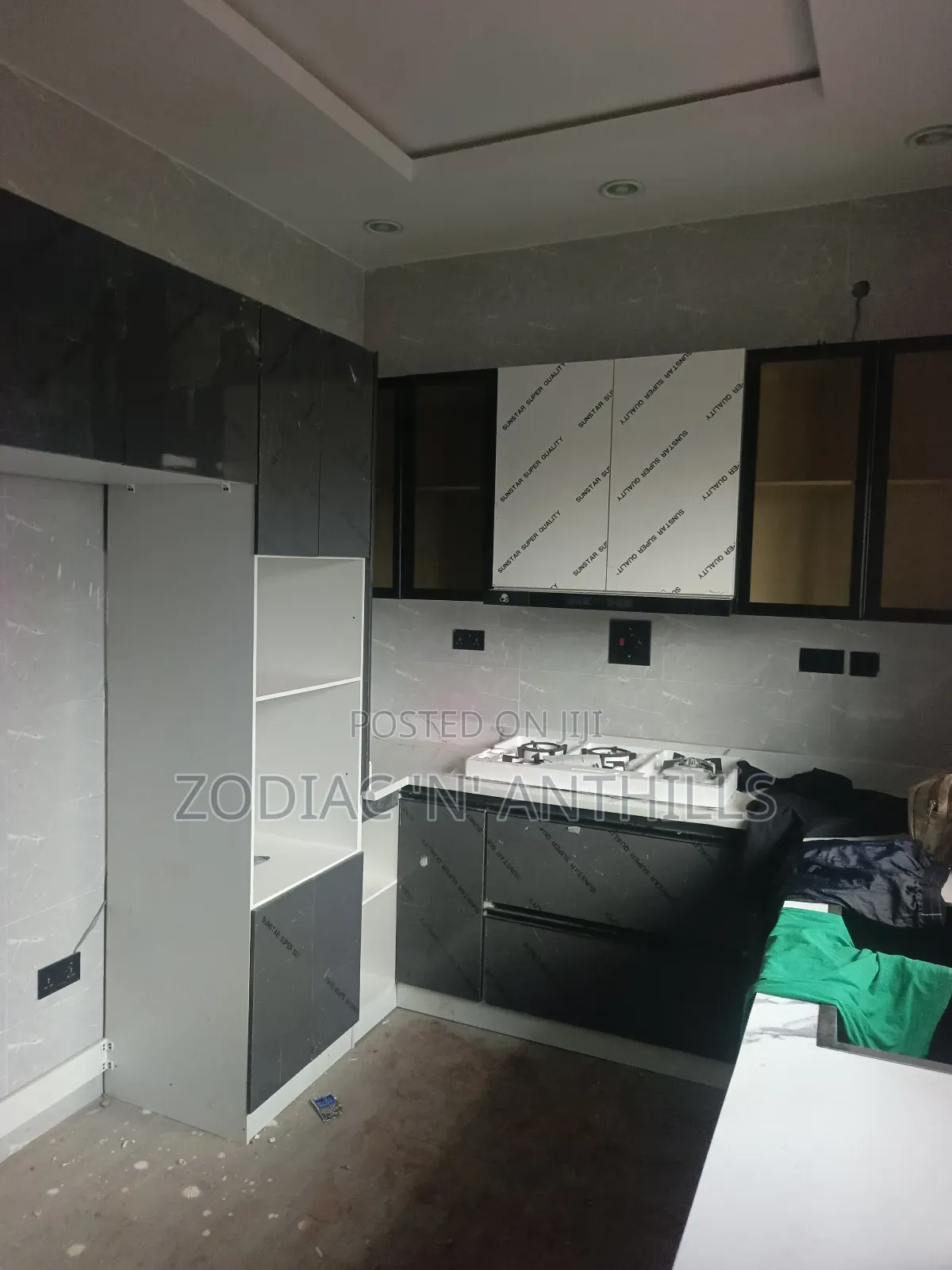 4bdrm Duplex in Suco Estate, Oko-Oba for sale