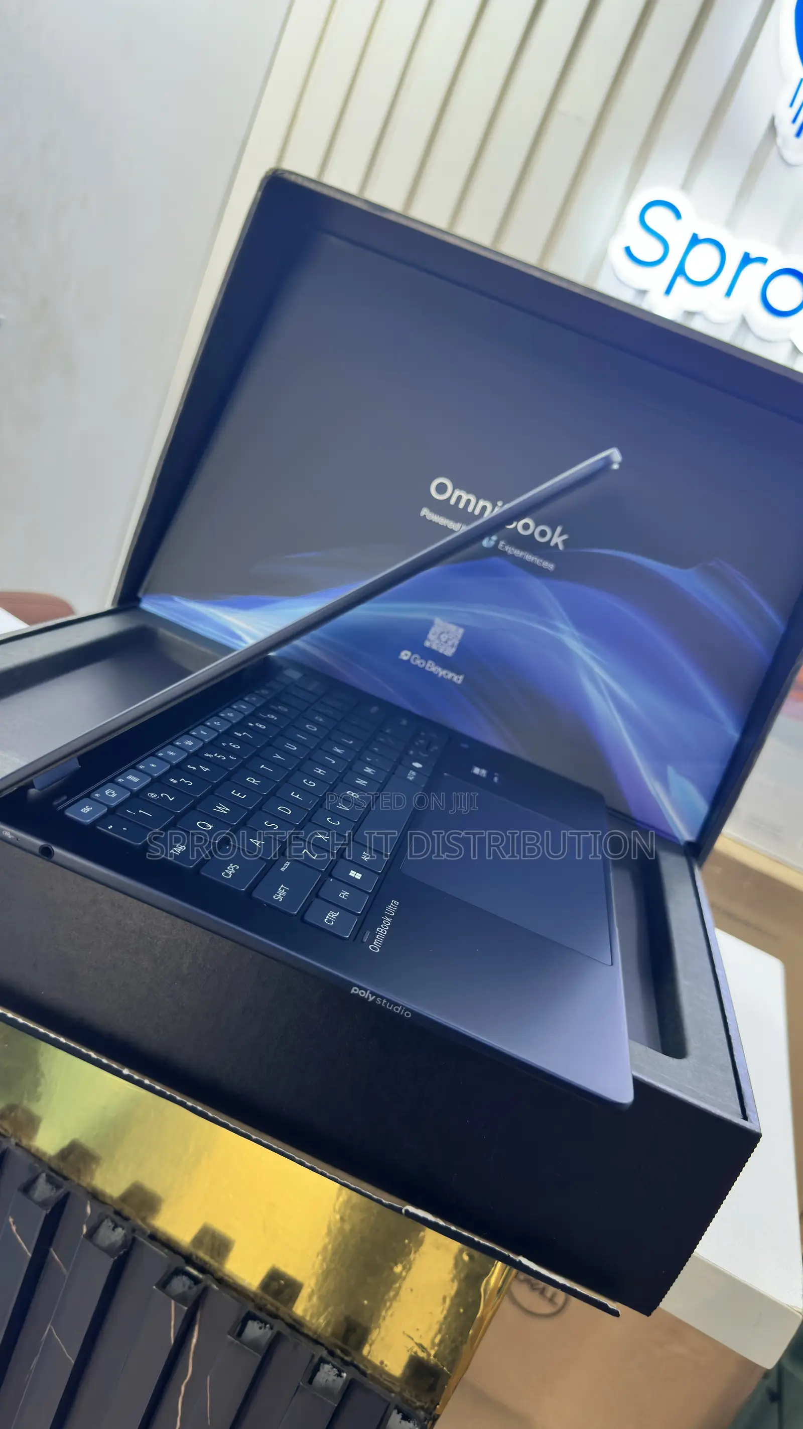 New Laptop HP OmniBook Ultra Flip 14" 16GB Intel Core Ultra 7 SSD 1T
