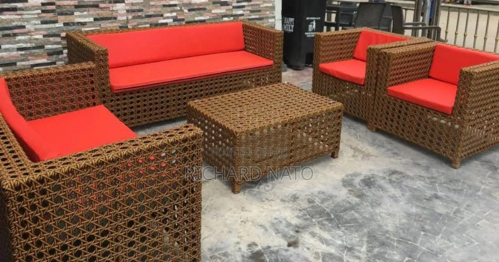 Classic and Demure Sofa Outdoor Chair
