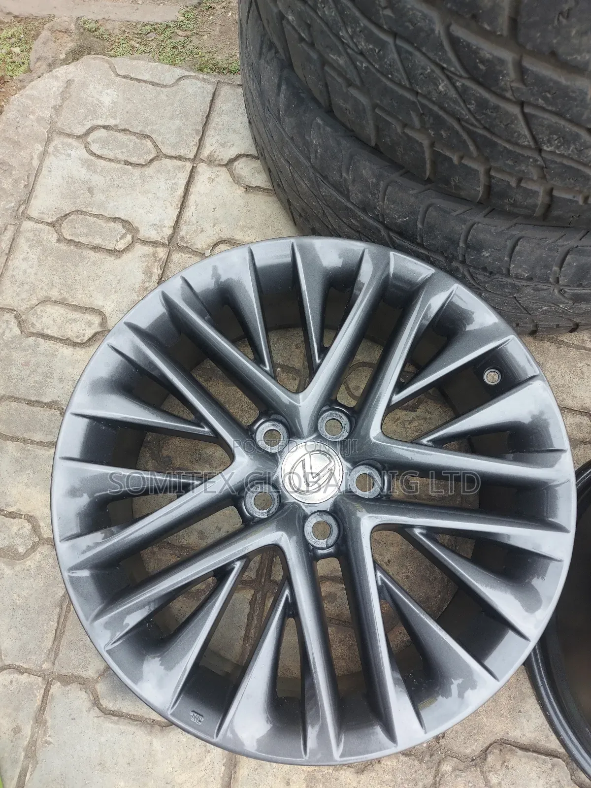 Alloyed Rim18 for Lexus!