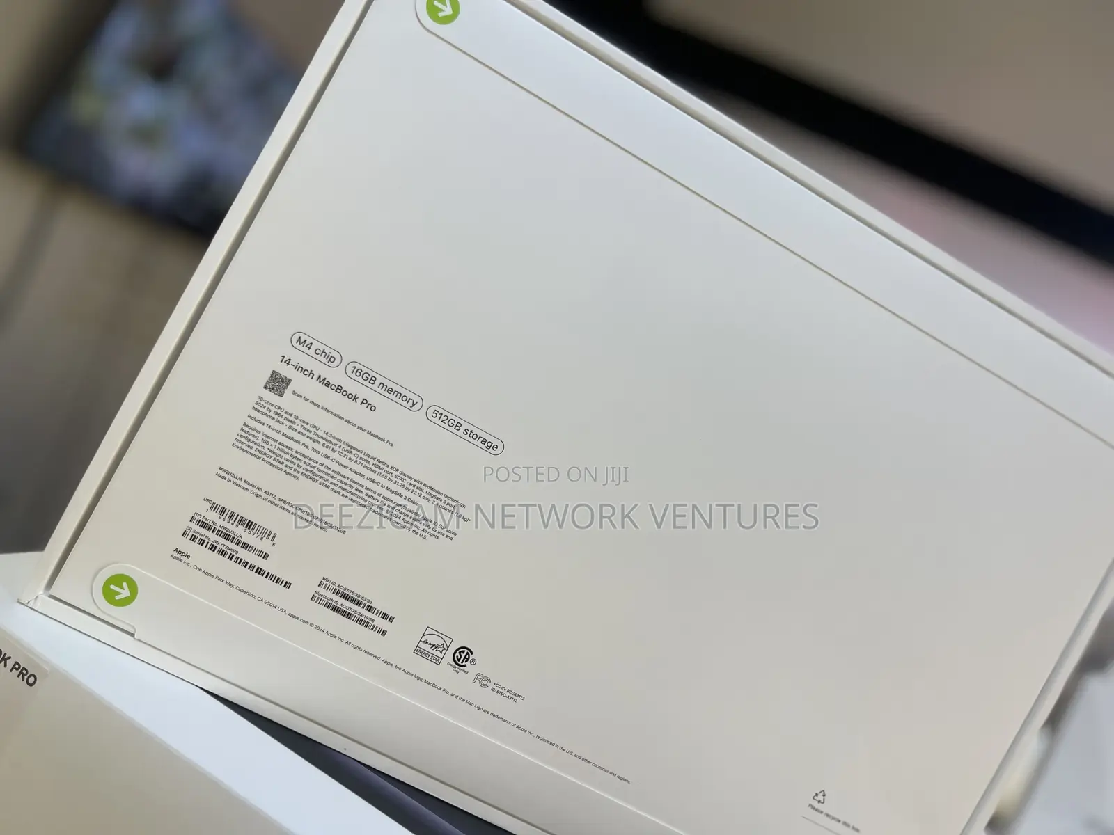 New Laptop Apple MacBook Pro 2024 M4 14-Inch 16GB Apple M4 SSD 512GB