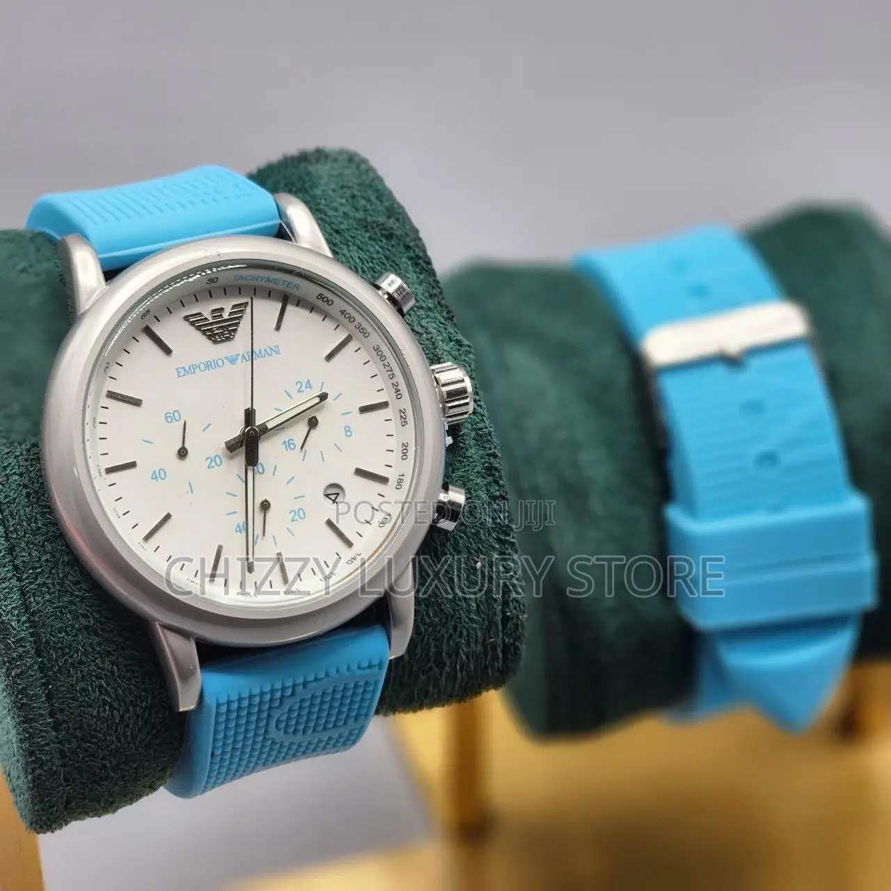 Armani Quality Men Rubber Strap Wristwatch
