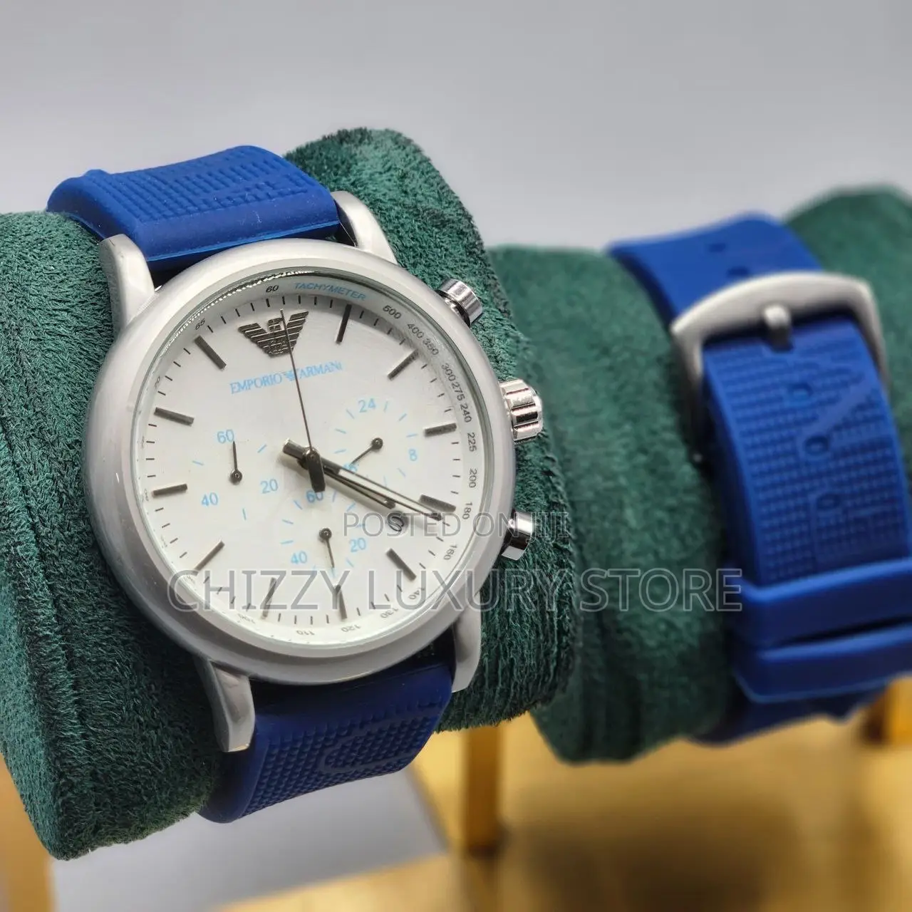 Armani Quality Men Rubber Strap Wristwatch