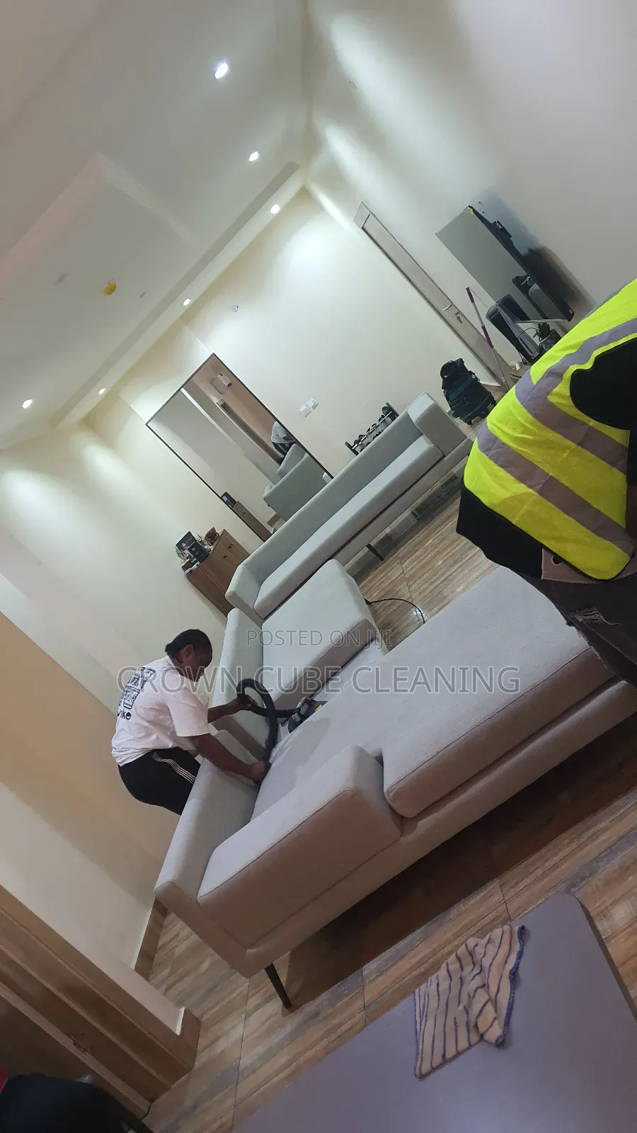 New Apartment Cleaning /Move in Cleaning /Upholstery Service