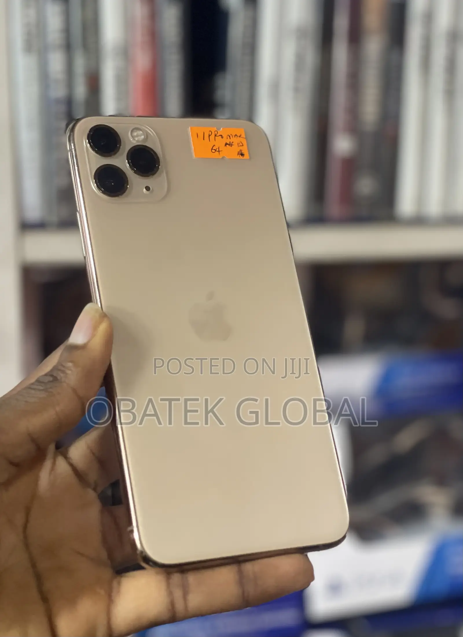 Apple iPhone 11 Pro Max 64 GB Gold