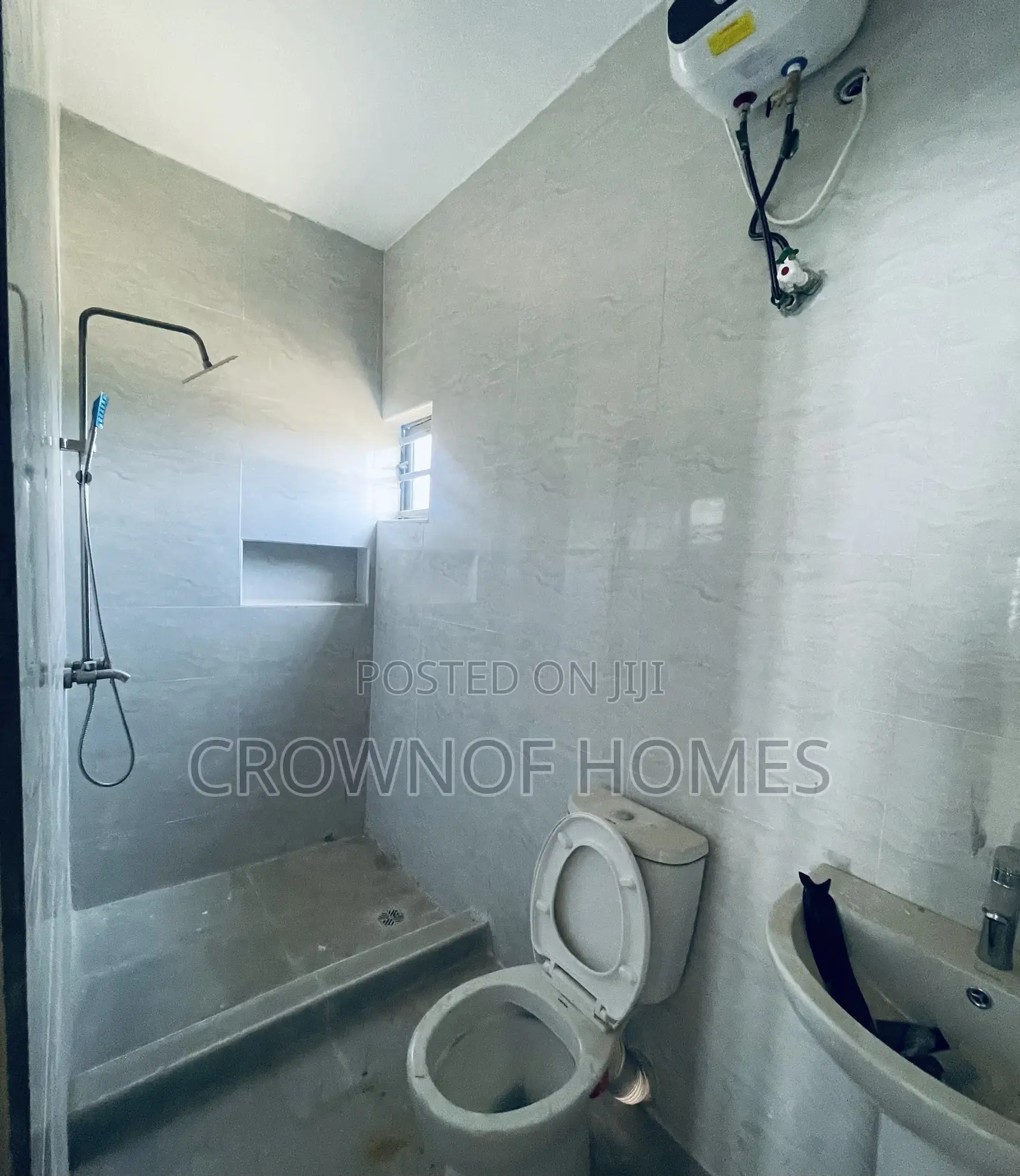 1bdrm Duplex in Ikota for sale