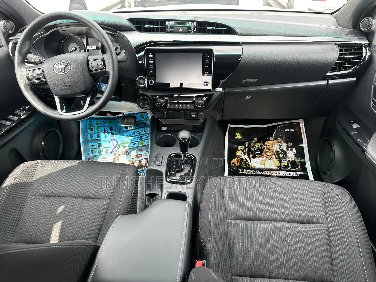 New Toyota Hilux 2025 Black