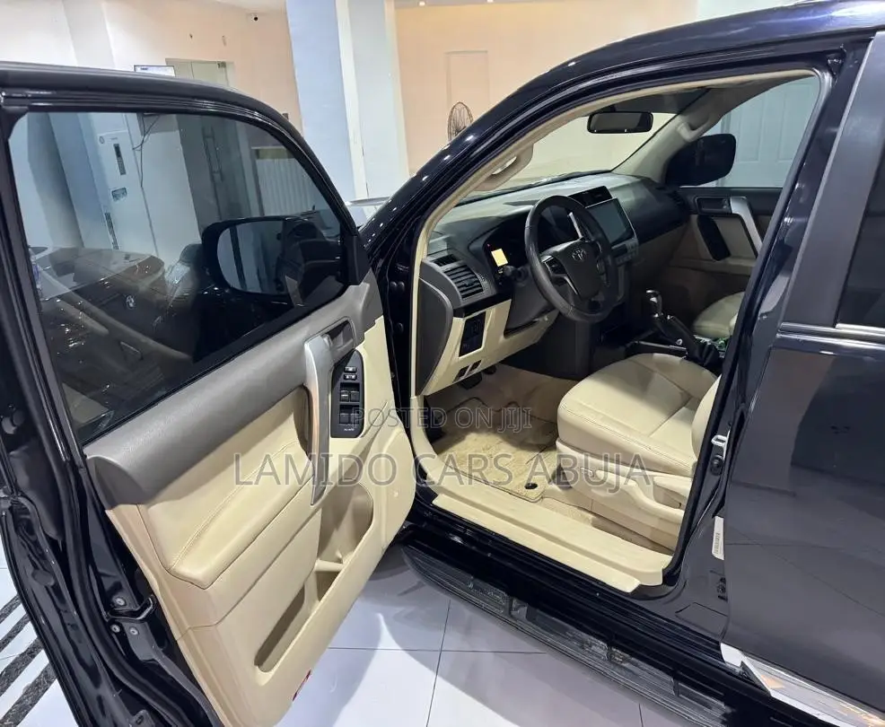 Toyota Land Cruiser Prado 2020 Black
