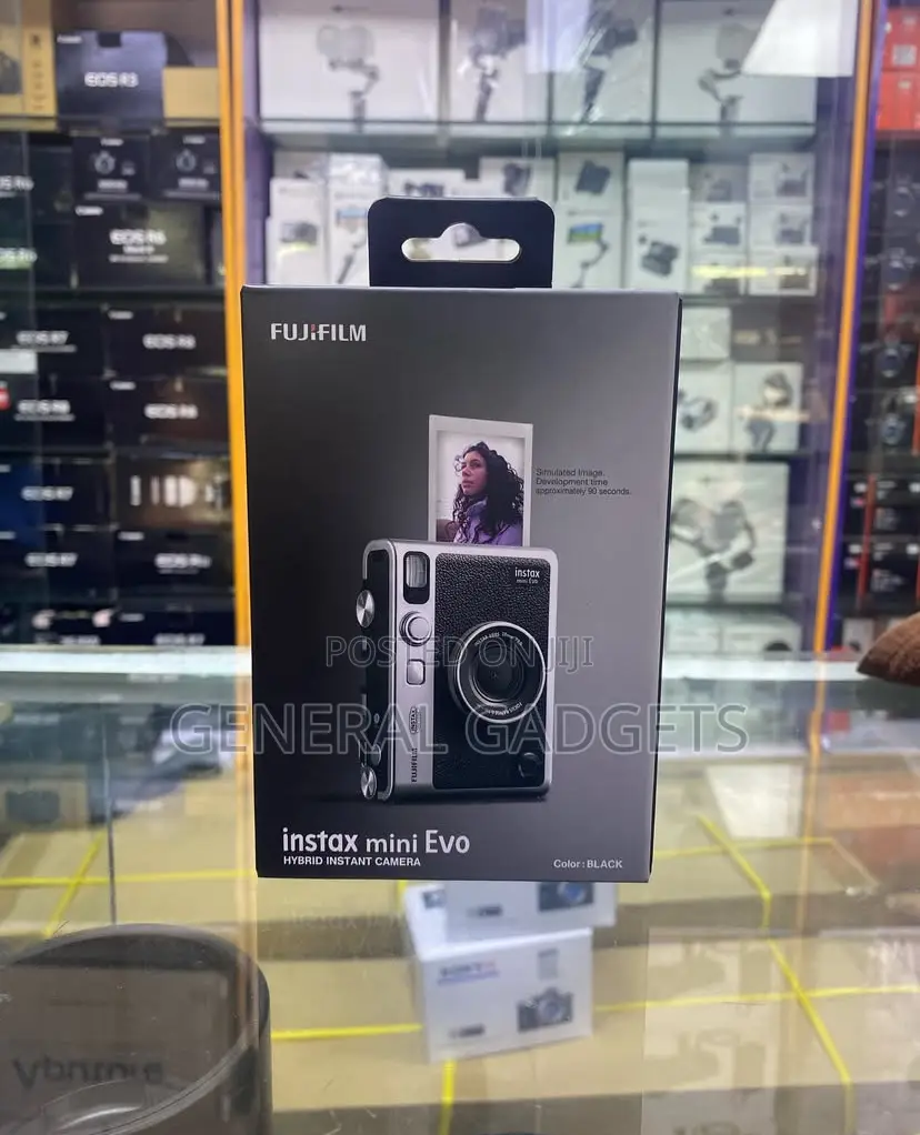 Fuji Instax Mini Evo