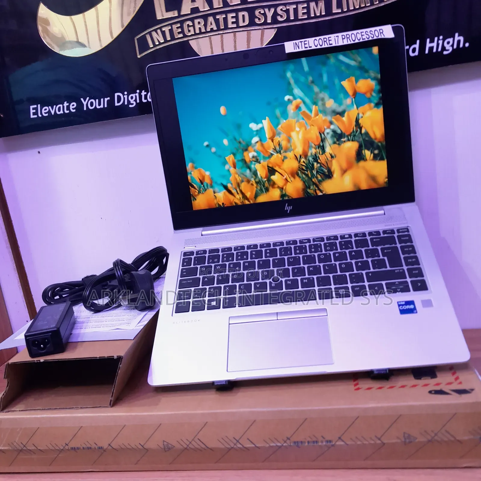 New Laptop HP EliteBook 8460P 8GB Intel Core I7 SSD 1T