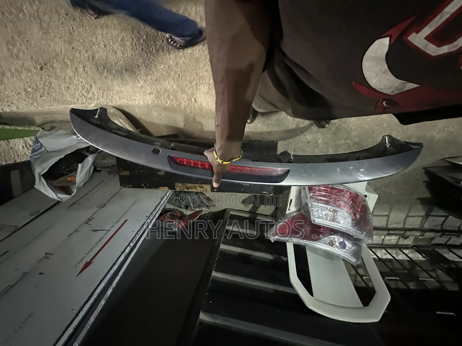 Boot Spoiler Mazada Cx 9 2010