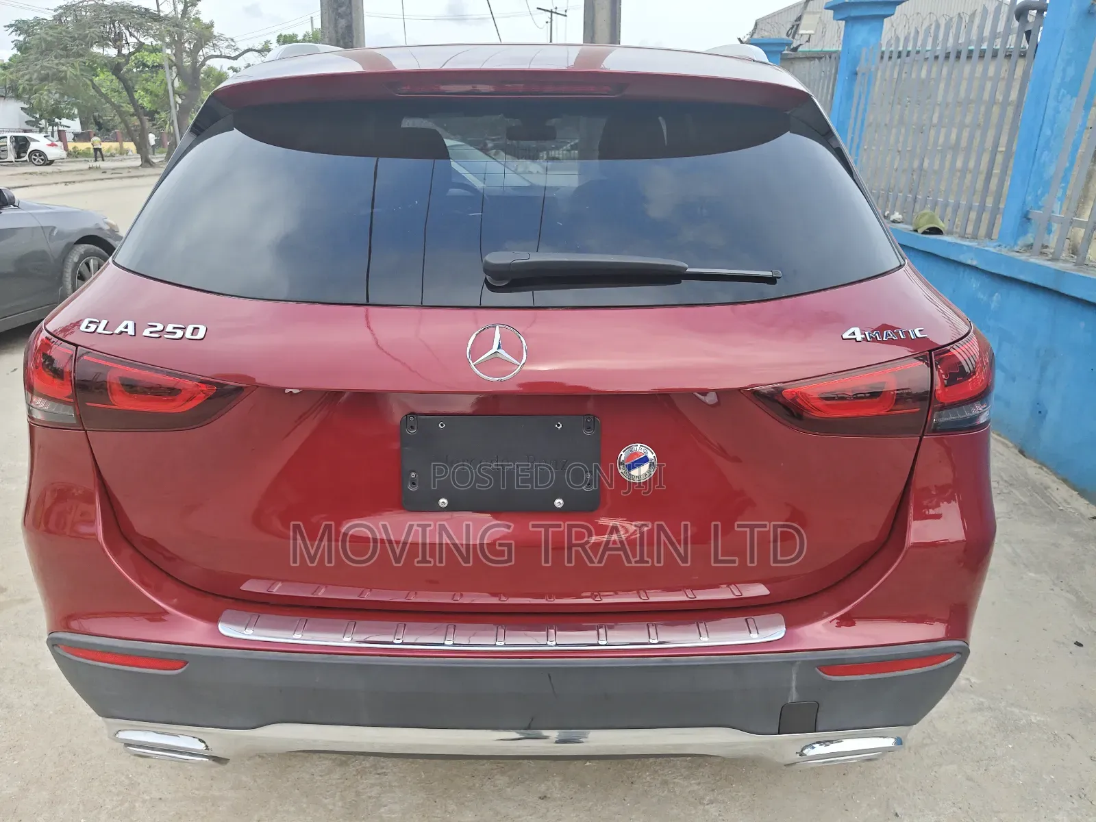 Mercedes-Benz GLA 250 2022 Red