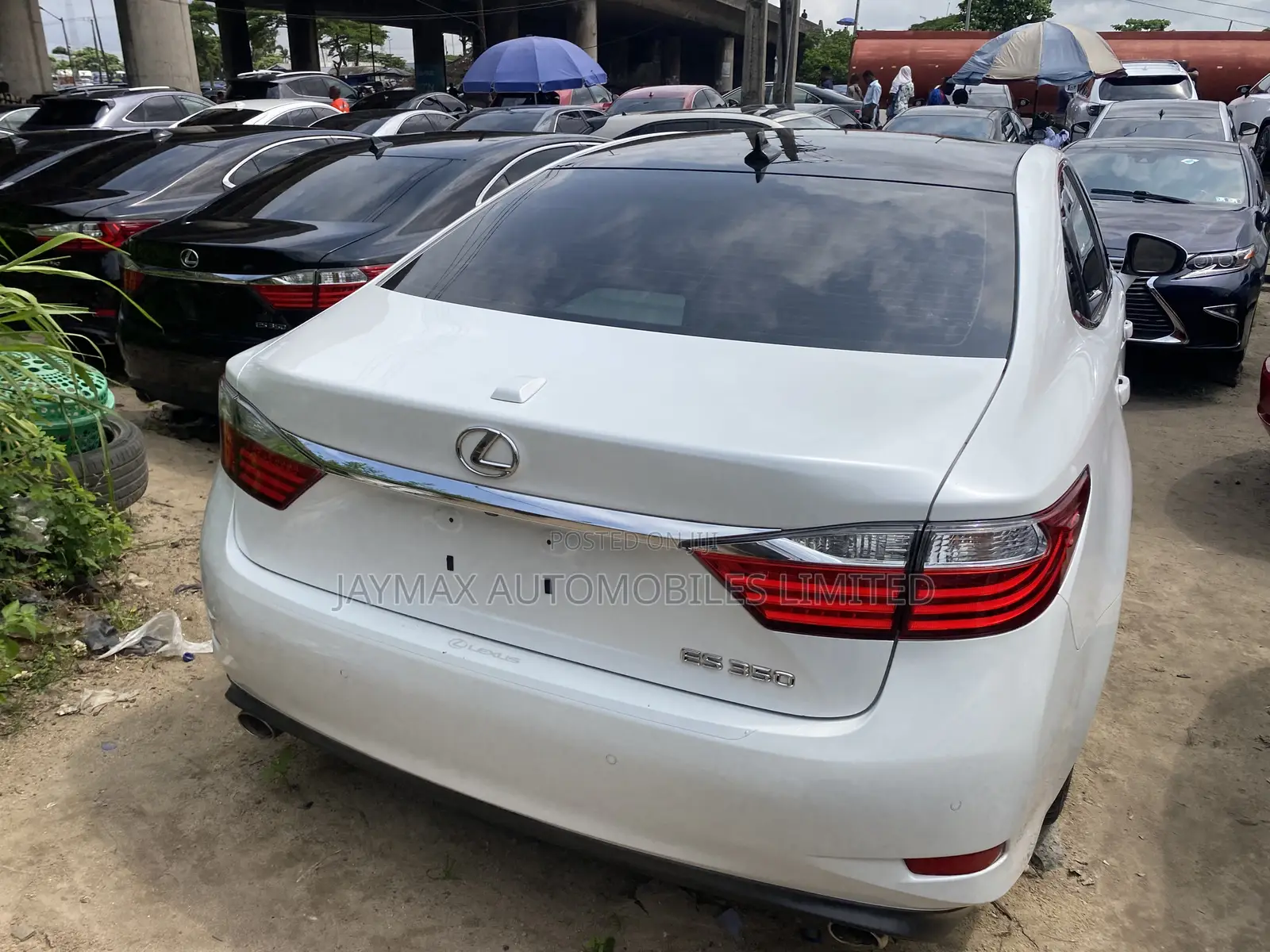 Lexus ES 350 FWD 2014 White