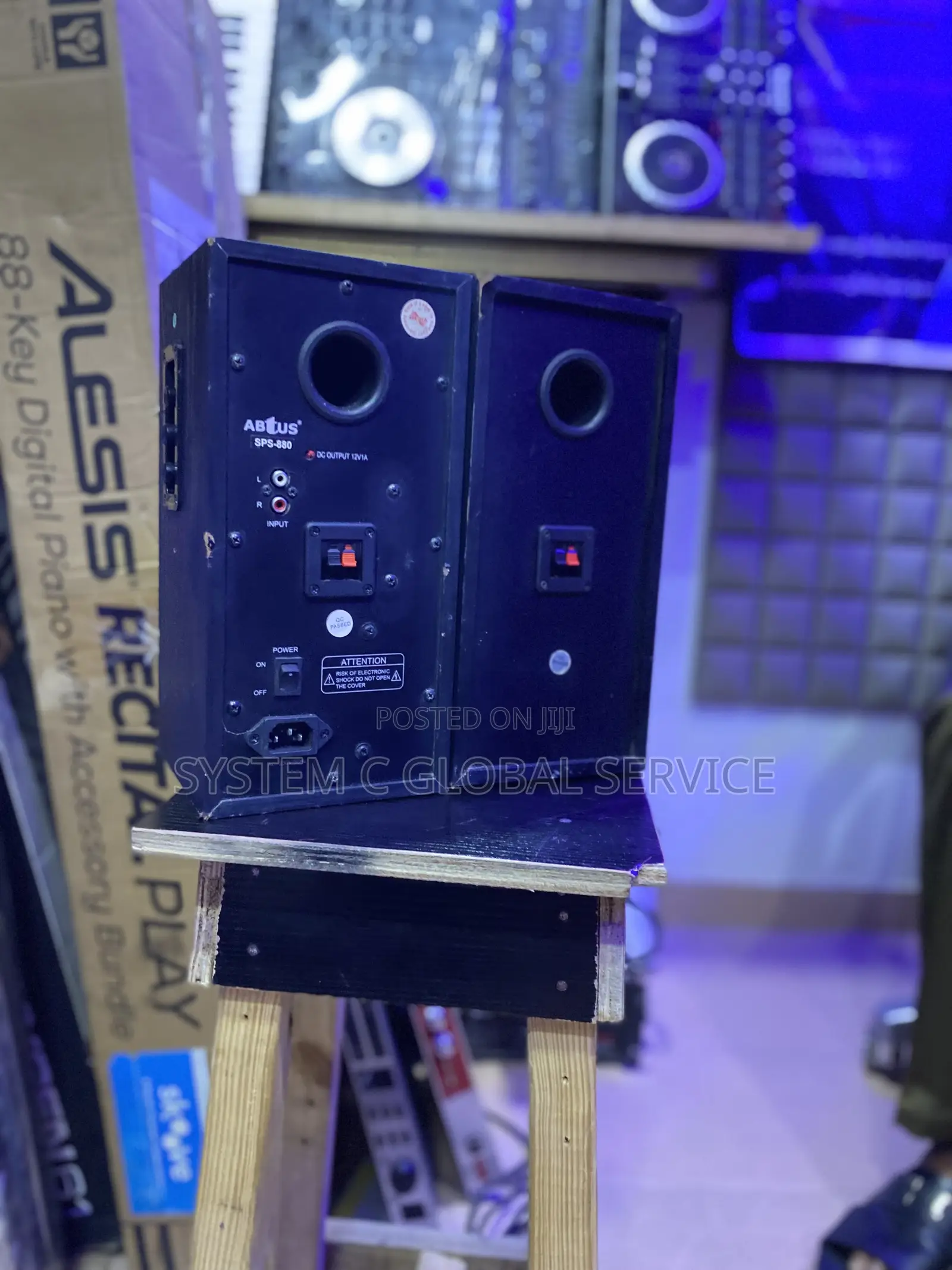 Abtus Studio Monitor