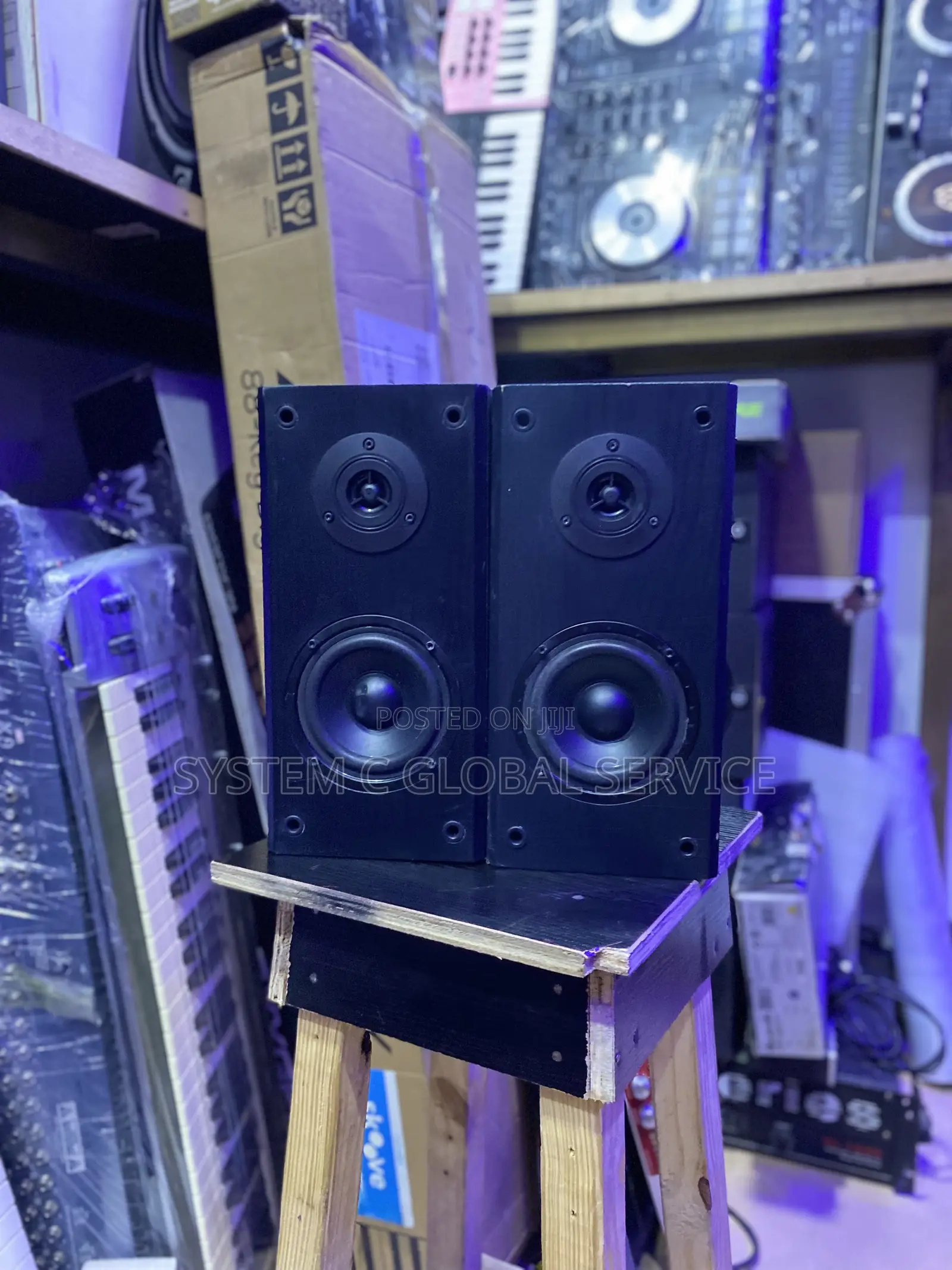 Abtus Studio Monitor