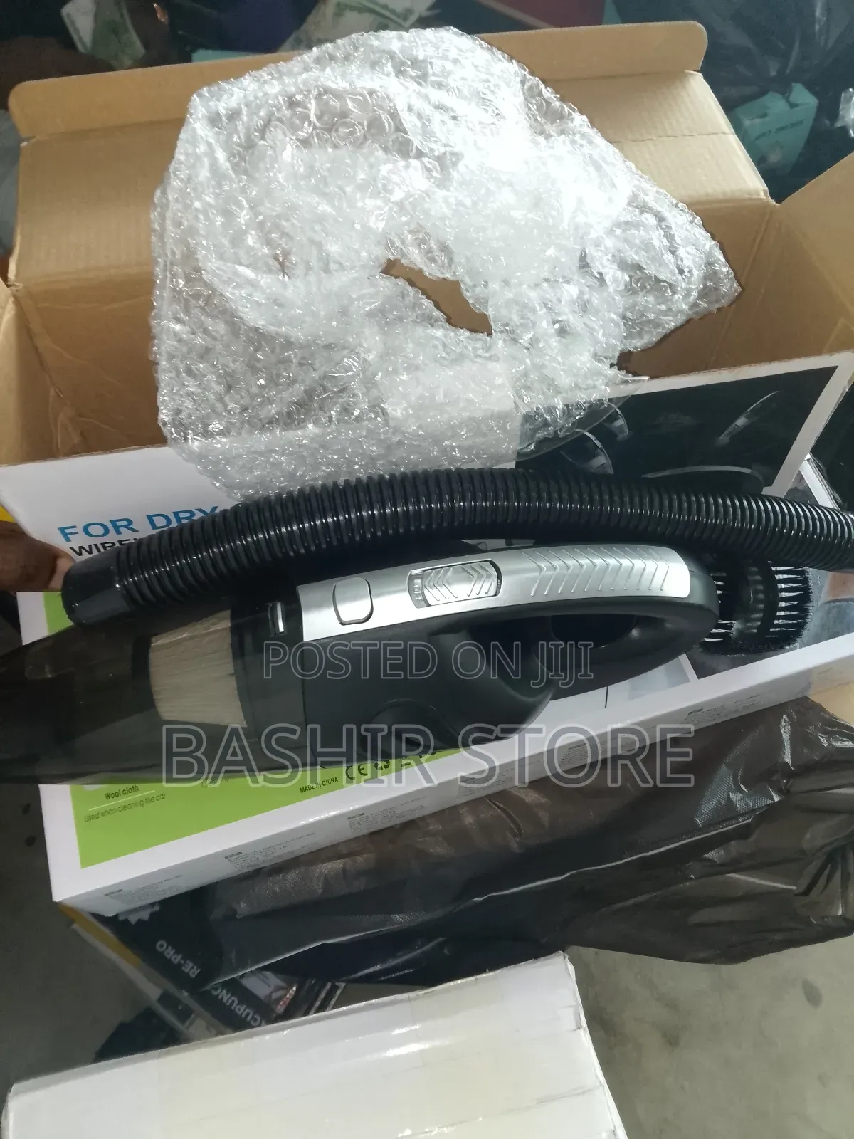 Wireless Handheld Vacuum Cleaner for Dry and Wet Use
