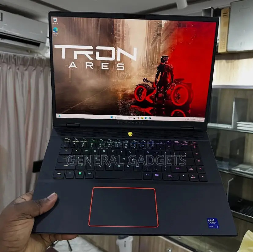 Laptop Alienware M17x R2 16GB Intel Core Ultra 7 SSD 1T