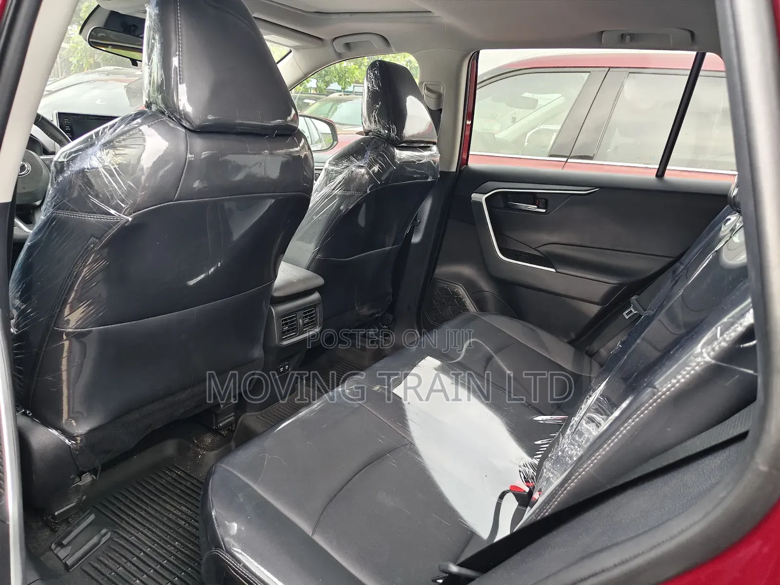 Toyota RAV4 XLE 2021 Red