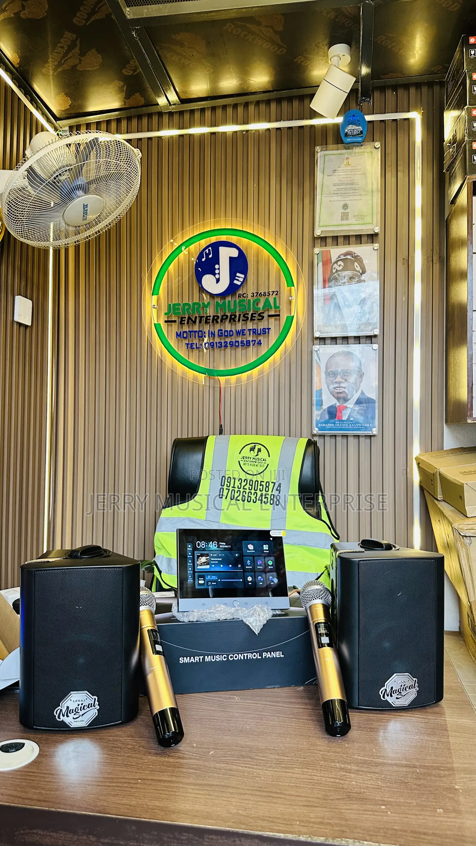 7inches In Wall With Outdoor/Indoor Speakers And Wireless Microphones
