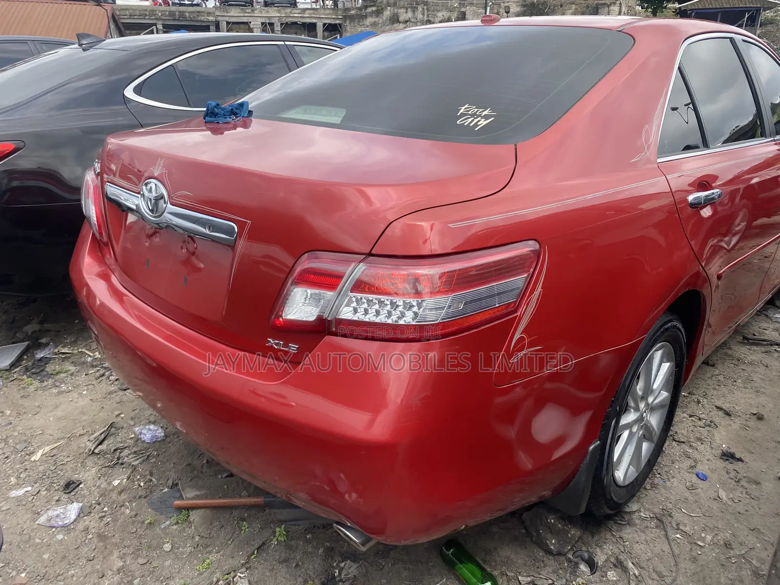 Toyota Camry LE 4dr Sedan (2.5L 4cyl 6A) 2011 Red