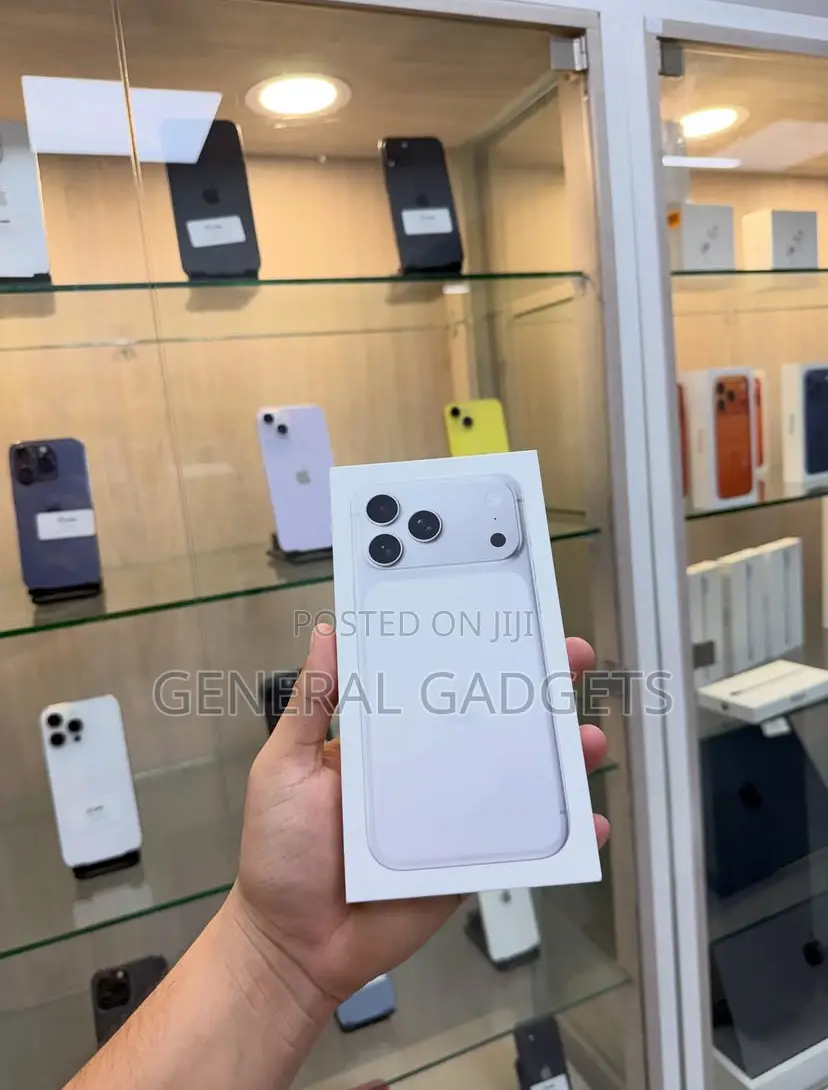 New Apple iPhone 17 Pro Max 256 GB White