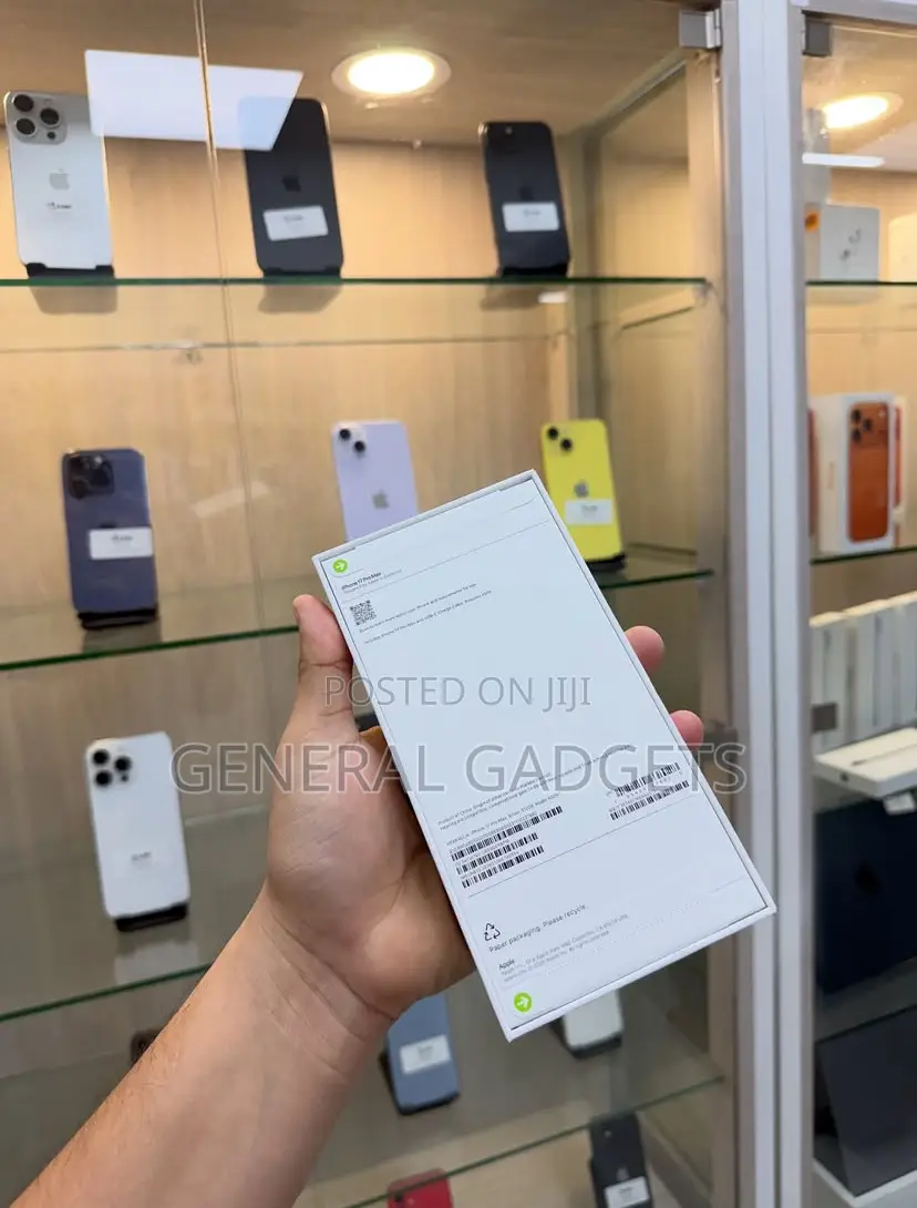New Apple iPhone 17 Pro Max 256 GB White