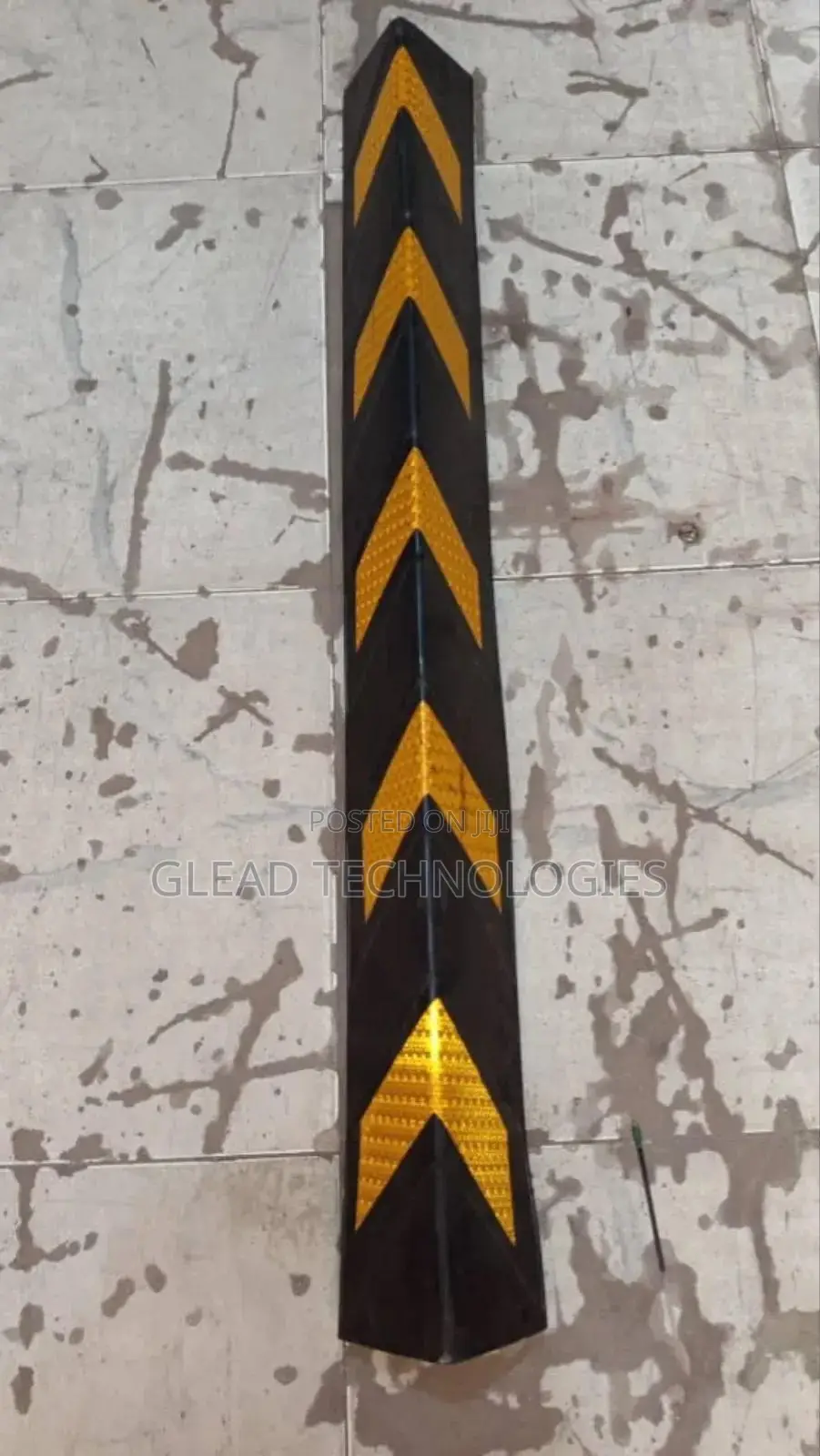 Plastic Corner Guard 55cm