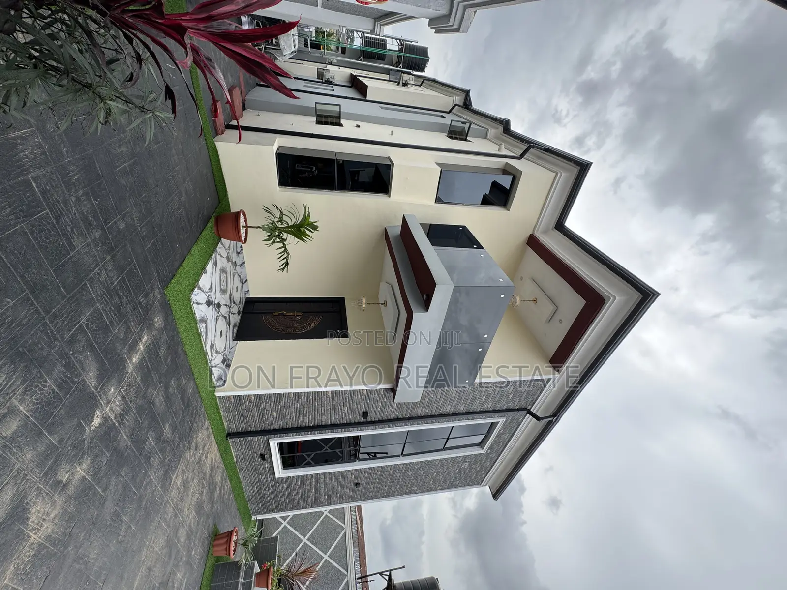 Exquisite 4 Beds Service Apartment With Swimming Pool in Akala Expres