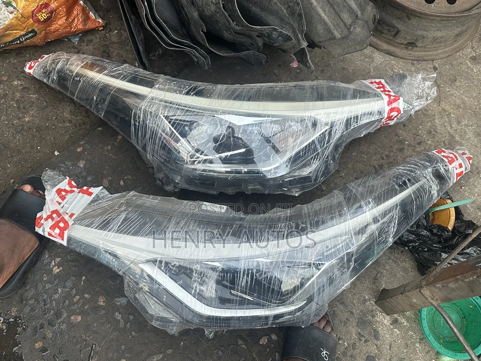 Set Headlamp Ch-R 2022 Model