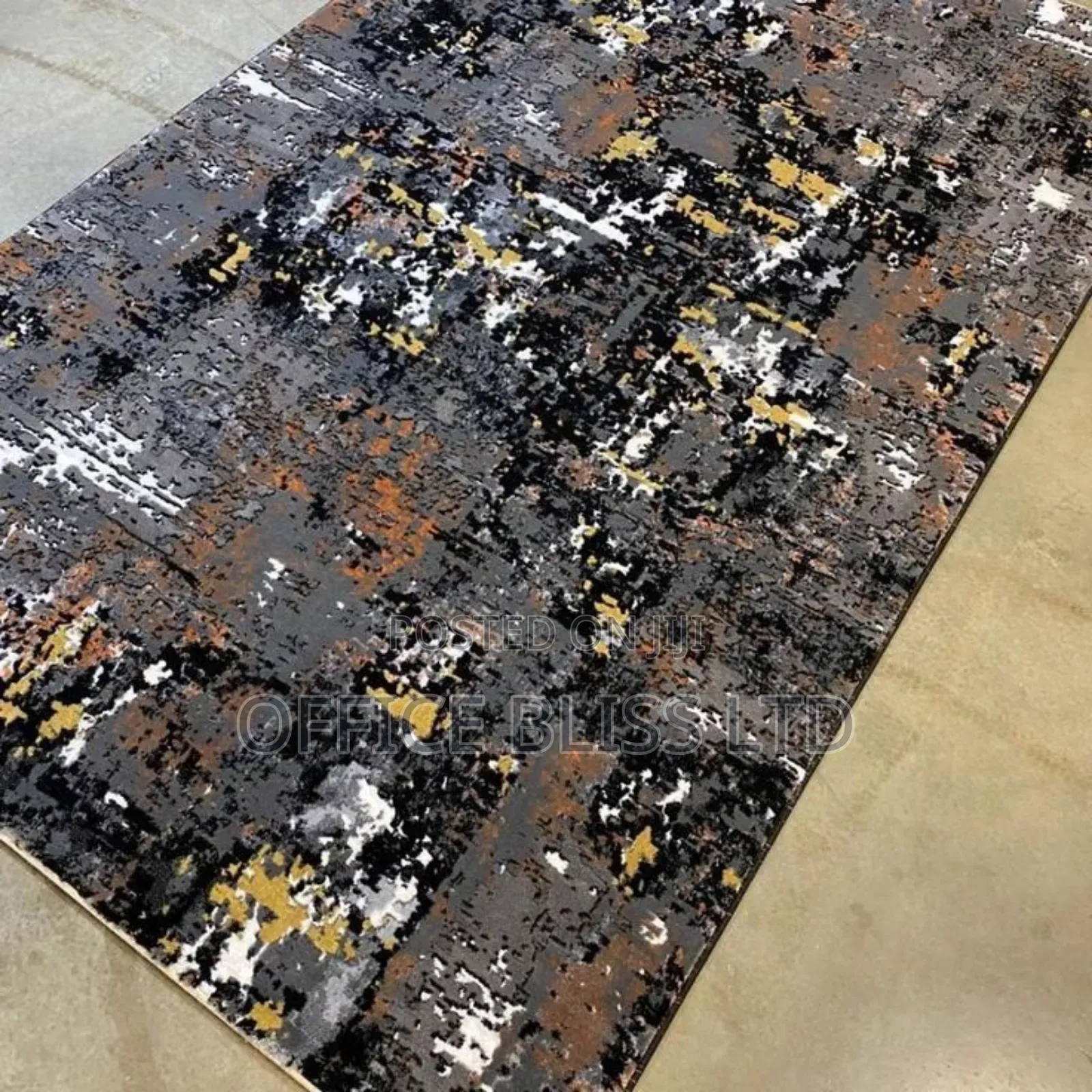 High Quality Turkish Silk Center Rug Black- 4byft, 5by6ft.