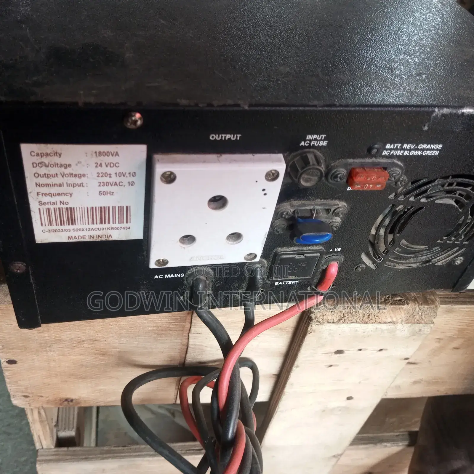 Soccer Power Inverter 1.8kva 24v